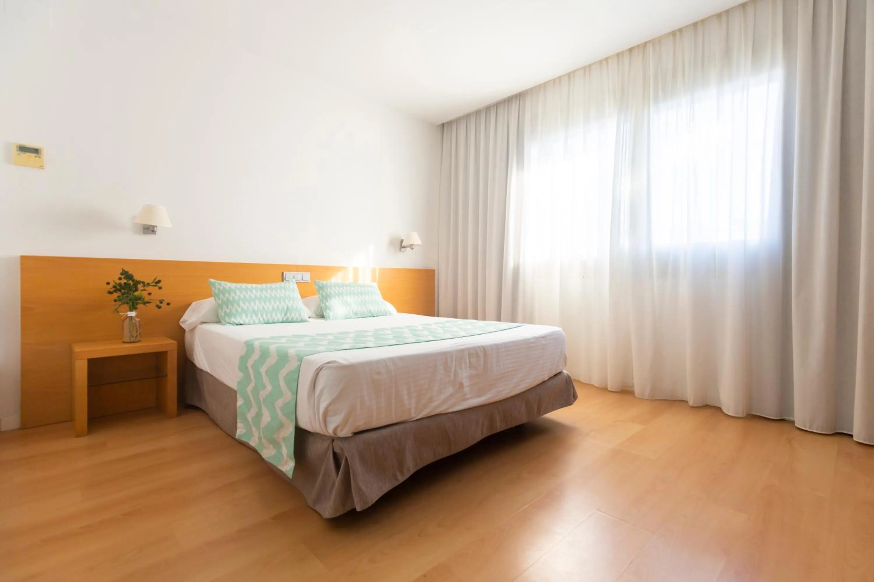 Queen Room in Daniya Alicante