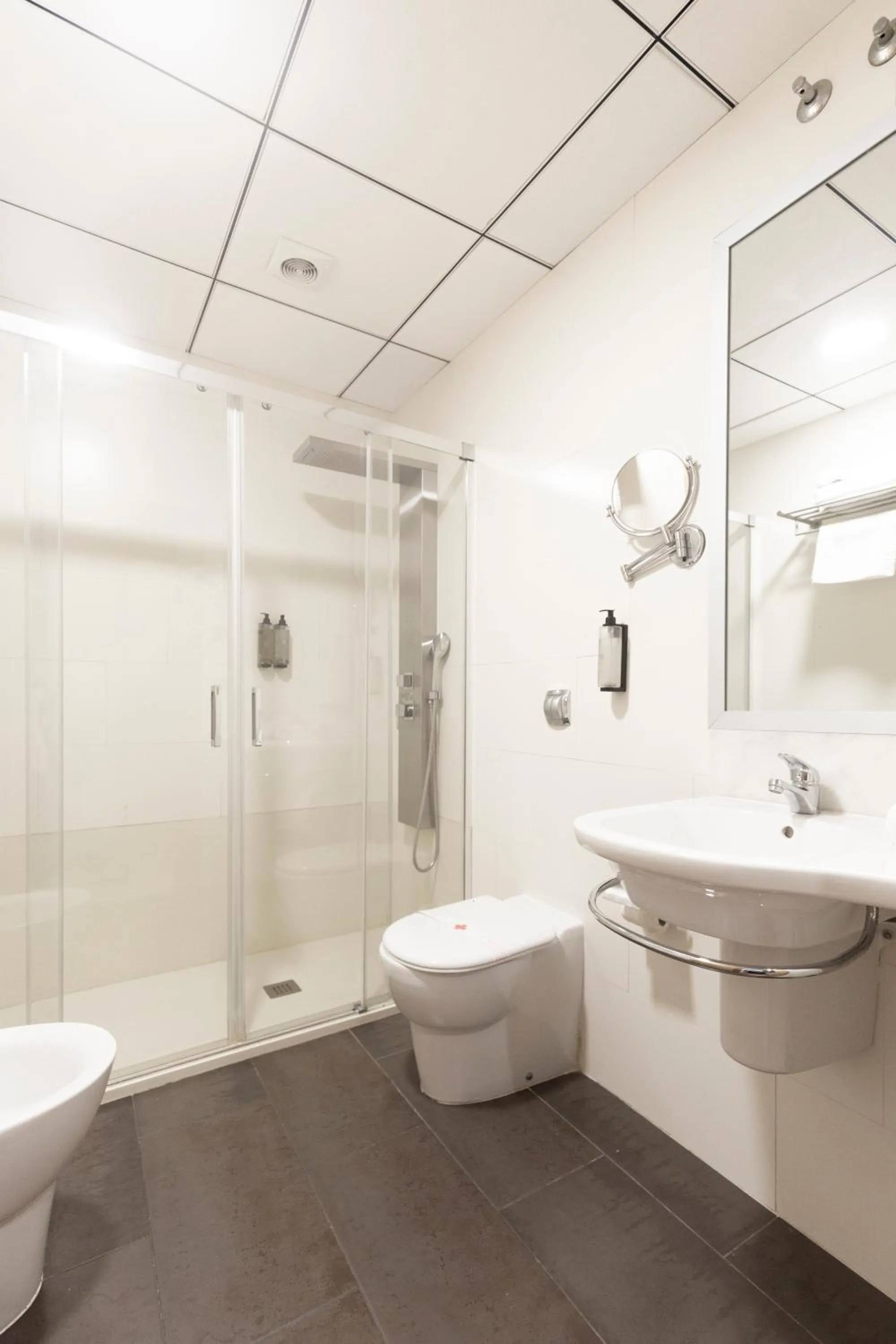 Quadruple Room with Garden View in Daniya Alicante