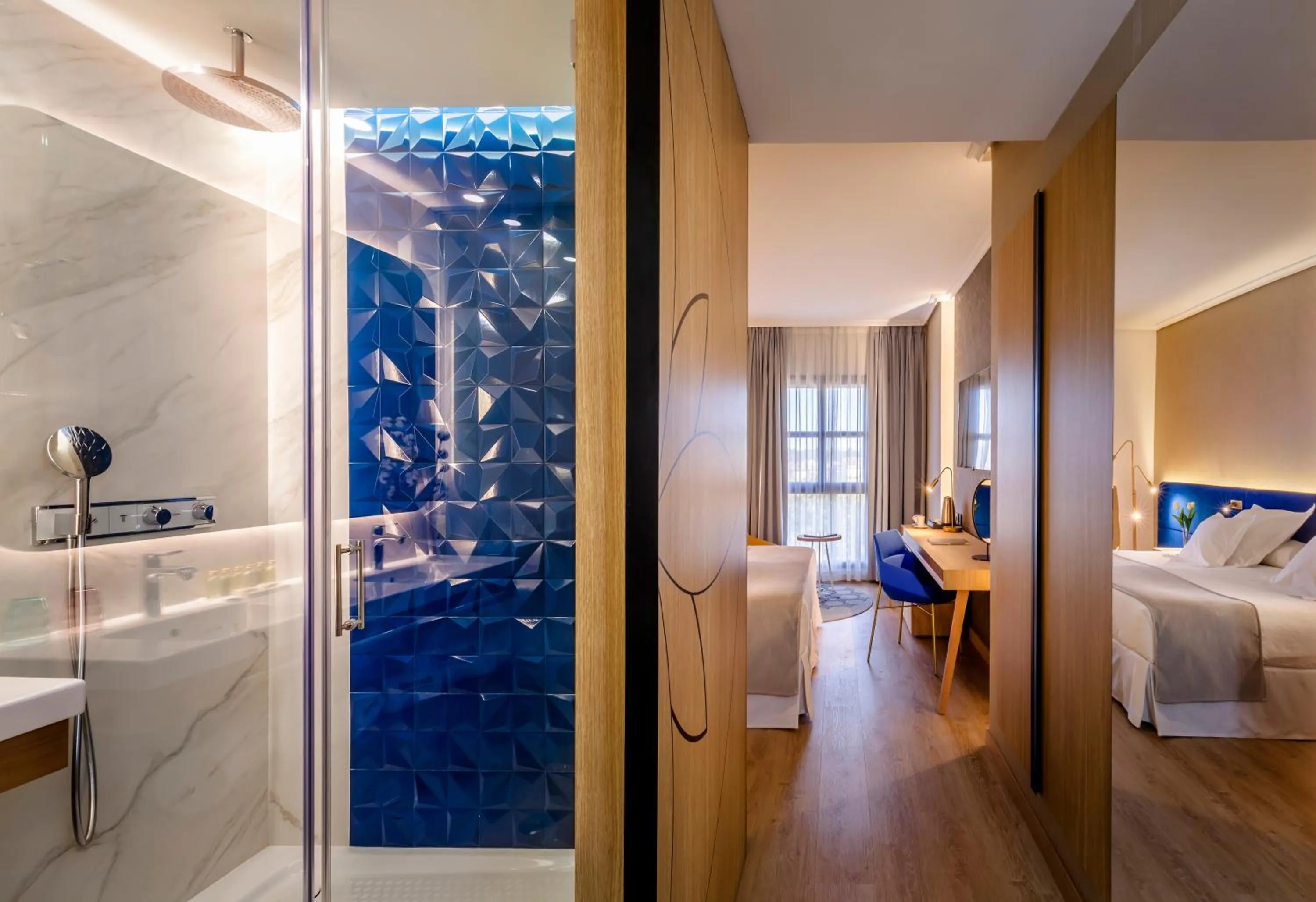 Deluxe Double or Twin Room in Barceló Cáceres V Centenario