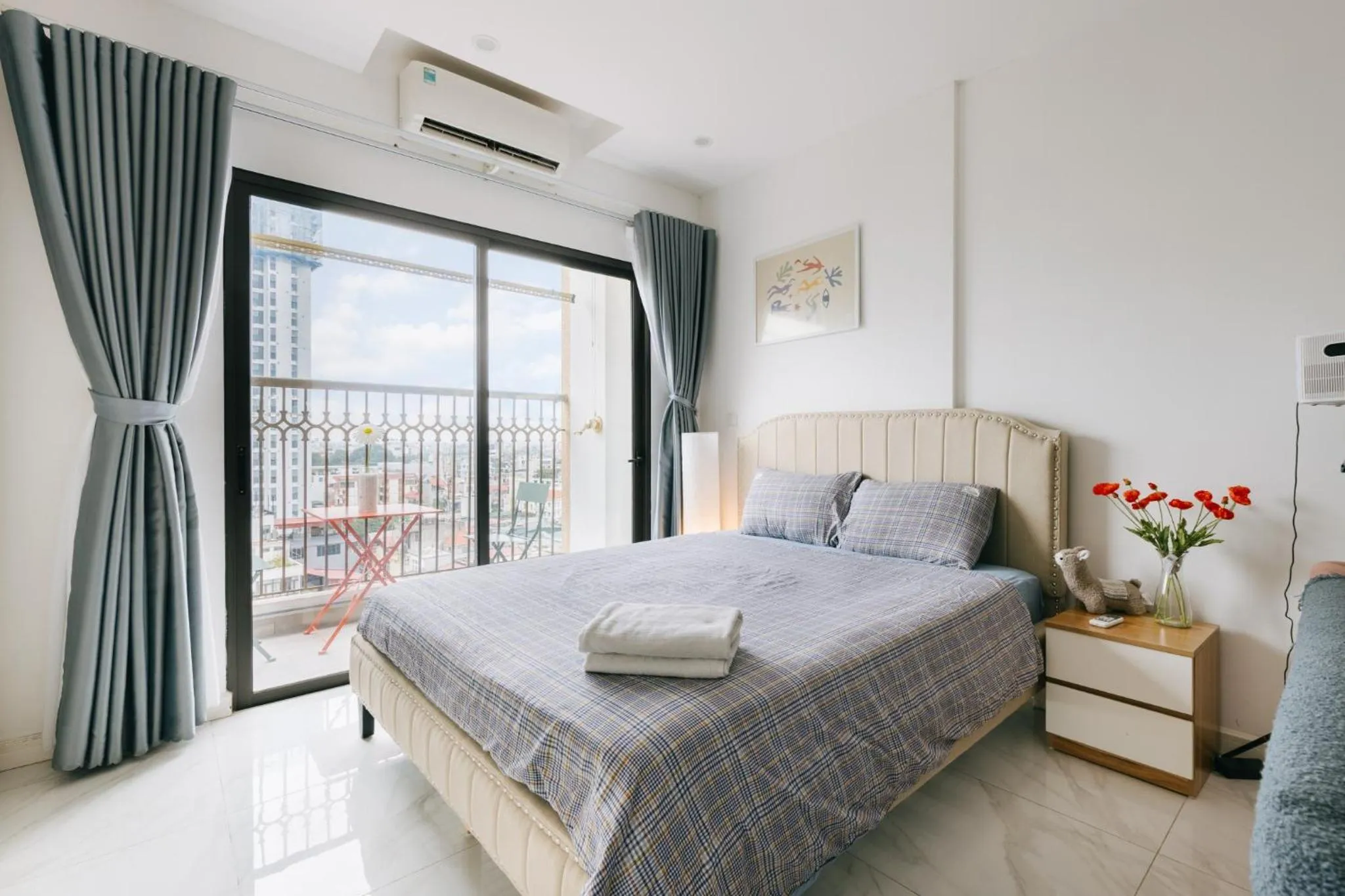 Standard Studio in Muse Hanoi Lake View Luxury Apartment - D' Eldorado