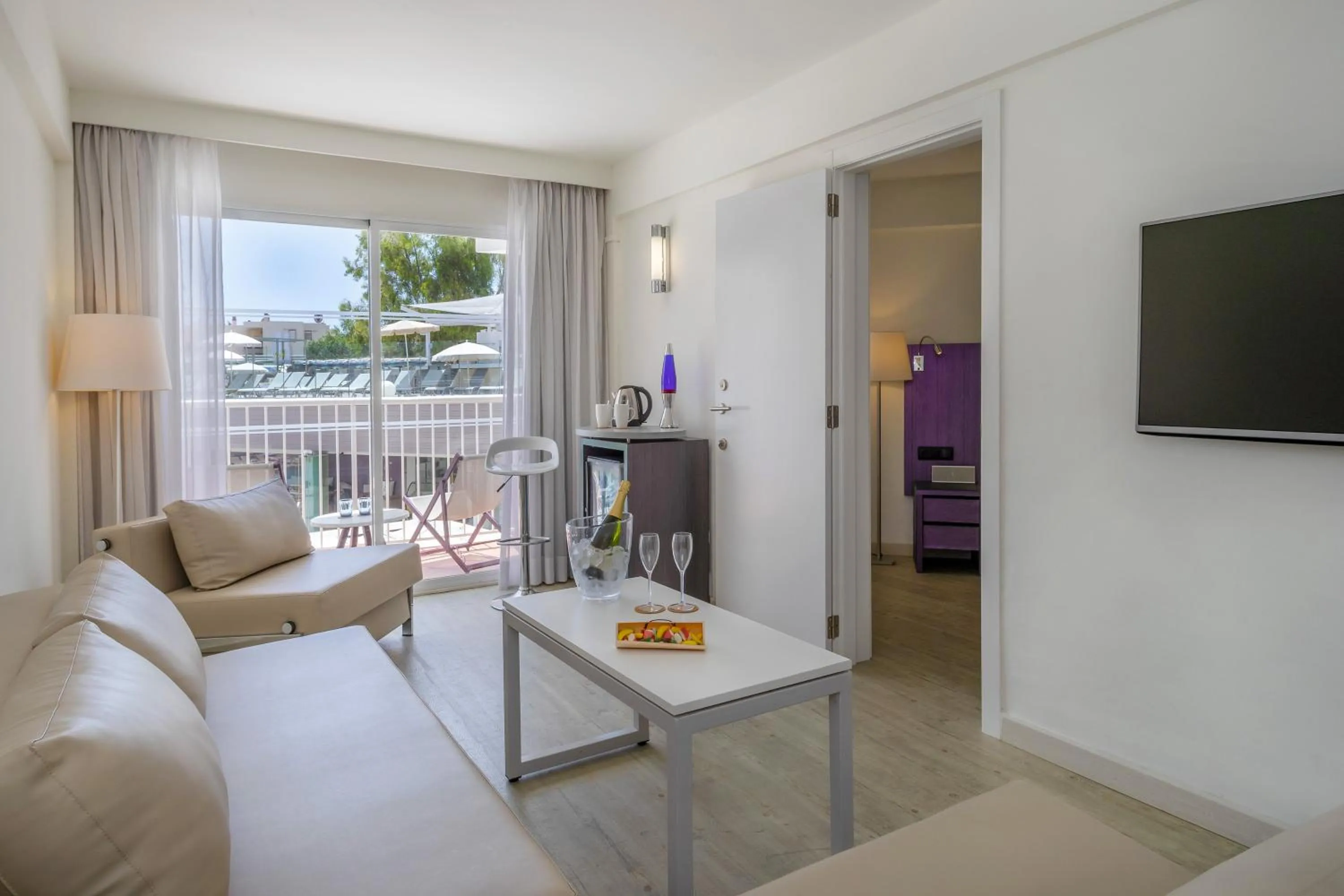 Xtra Junior Suite in Sol House The Studio - Calviá Beach - Adults Only