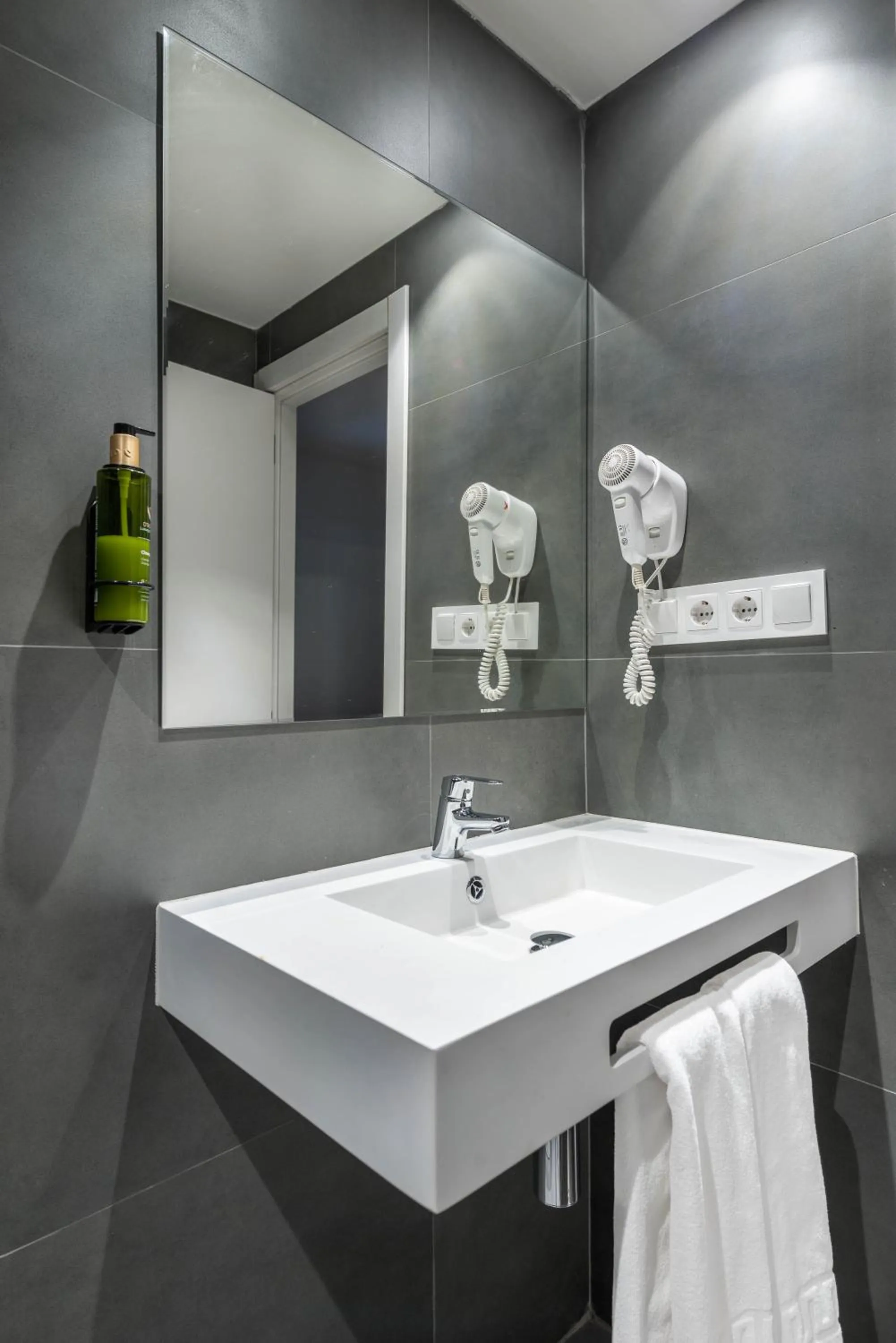 Duplex Quadruple Room in Hotel Viella