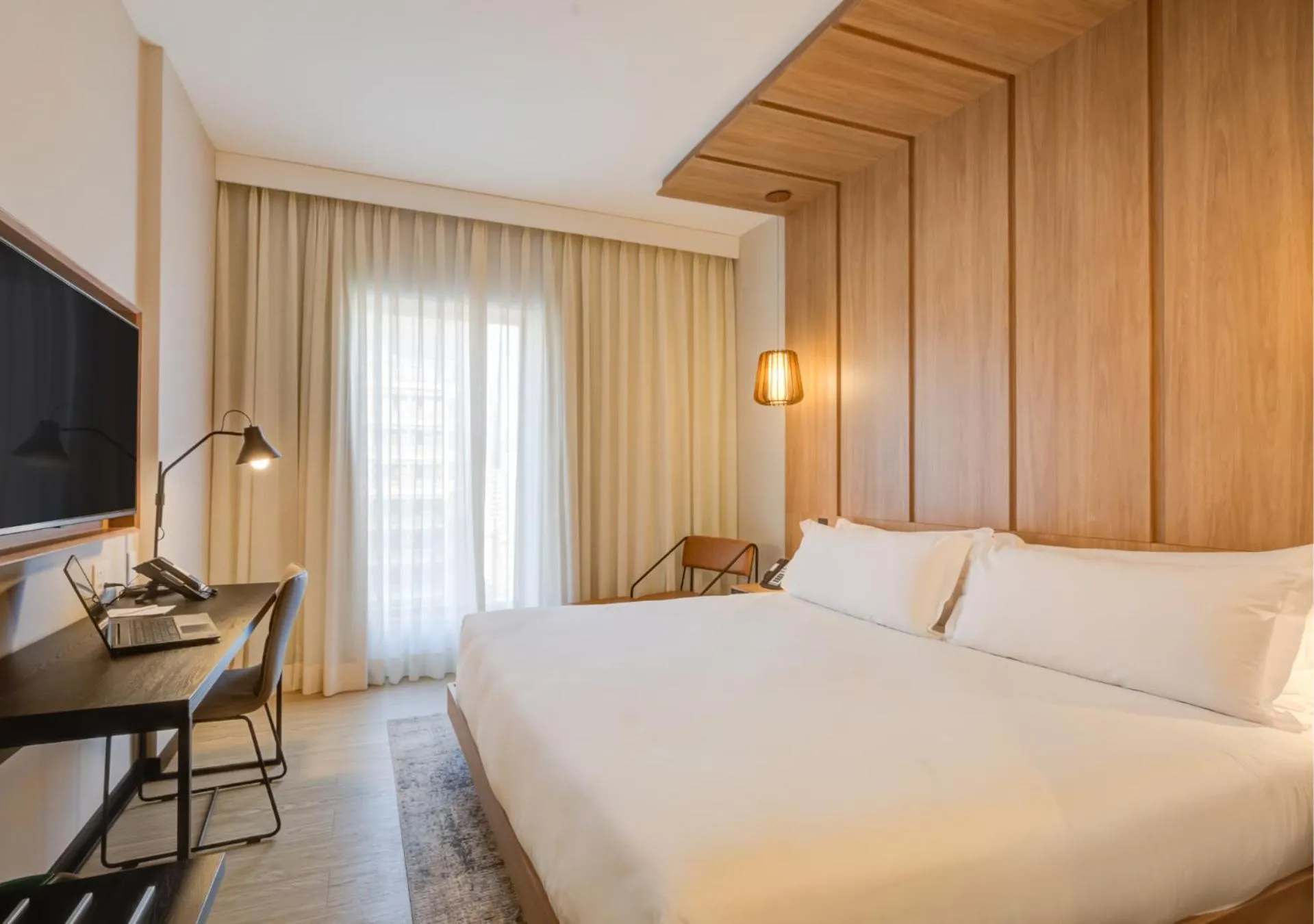 Deluxe King Room - single occupancy in Radisson Pinheiros