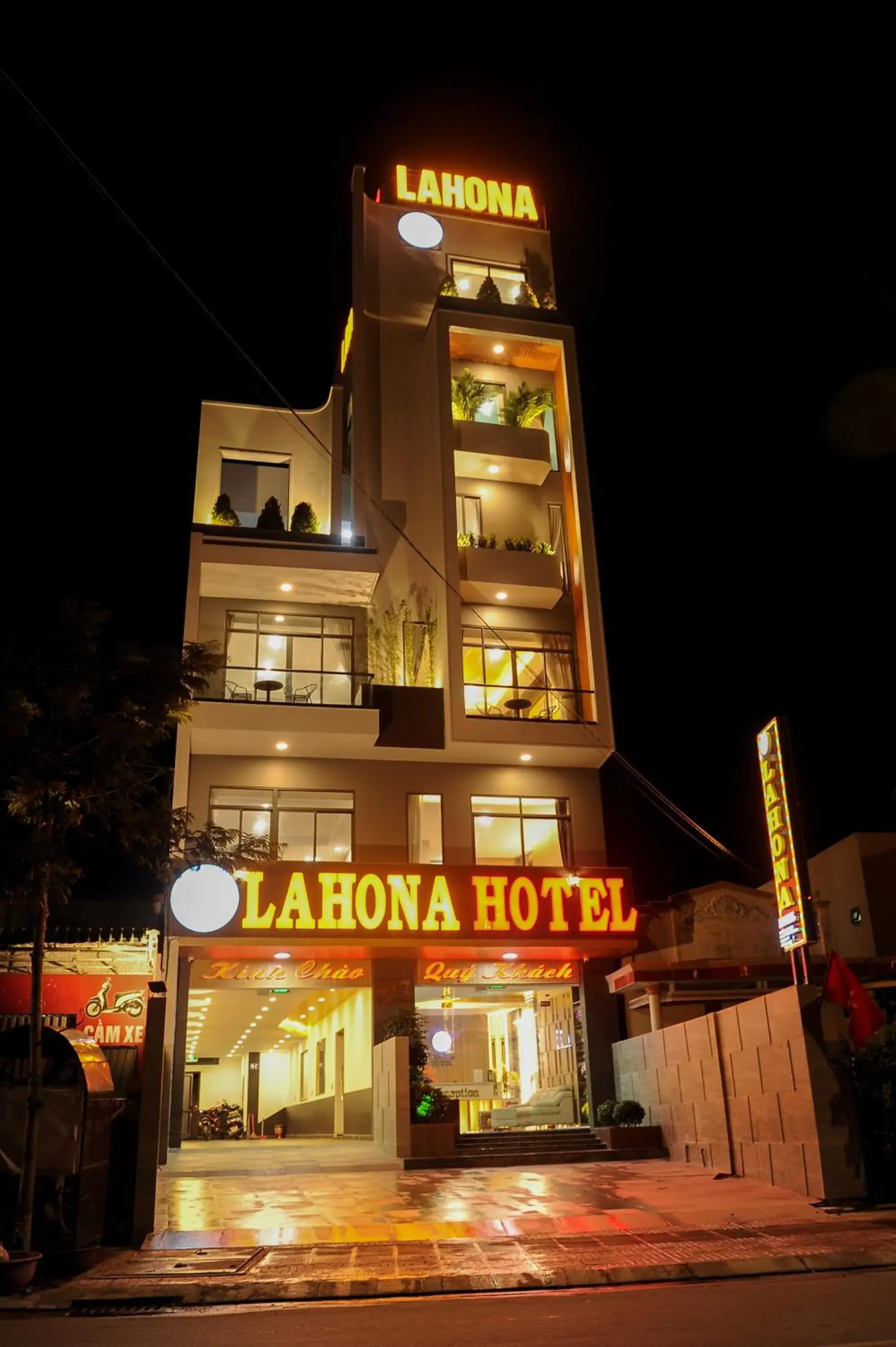 LAHONA HOTEL LAHONA HOTEL