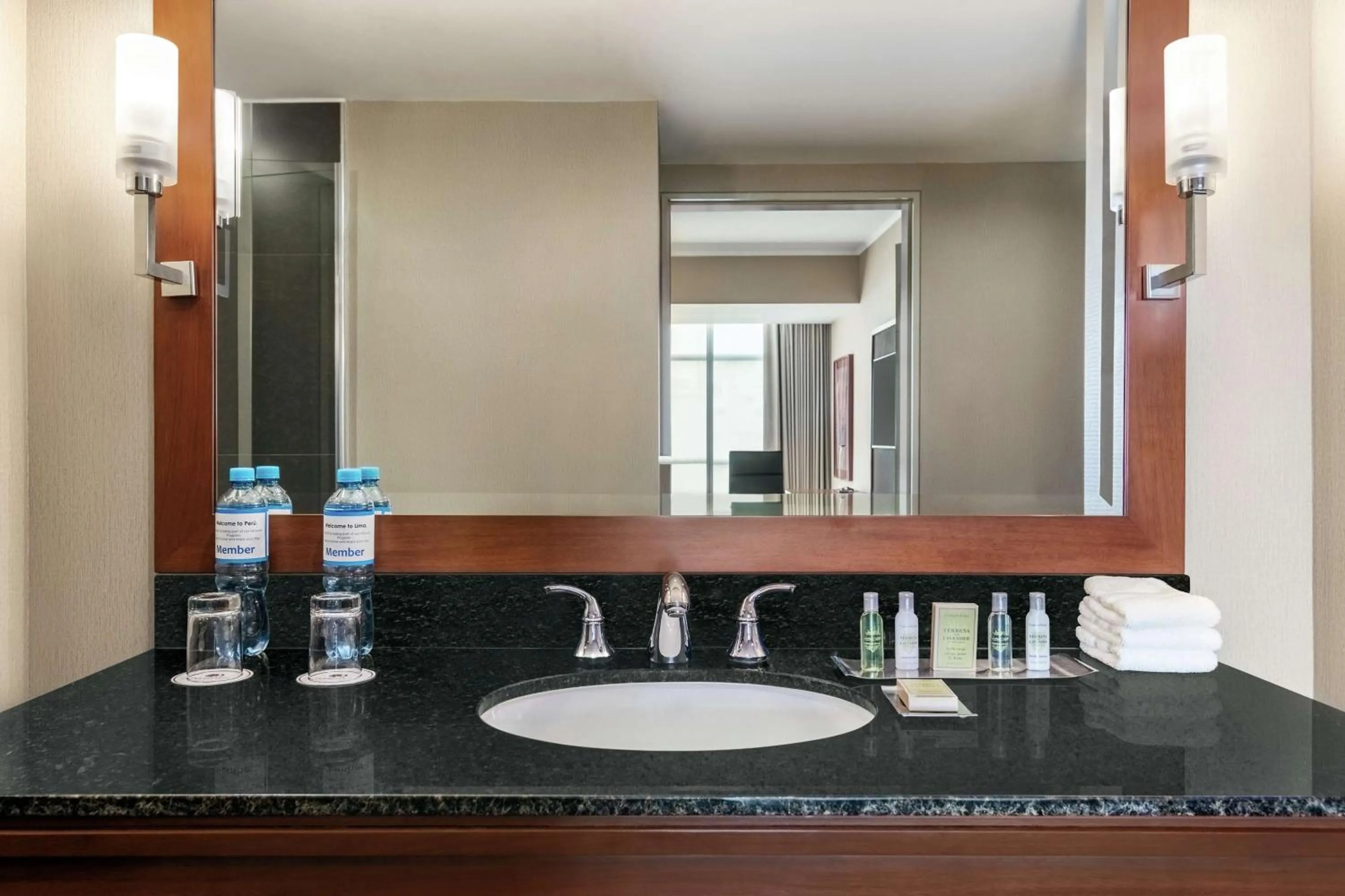 Deluxe Double Room with Two Double Beds in DoubleTree by Hilton Lima Miraflores El Pardo