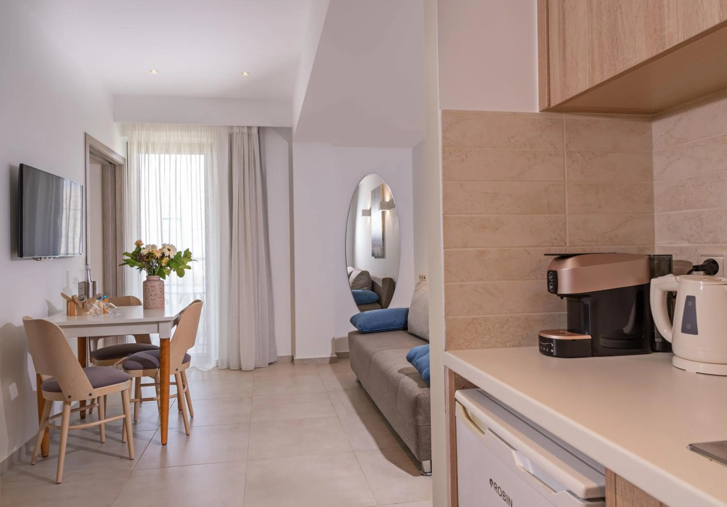 One Bedroom Suite  in Minos Hotel
