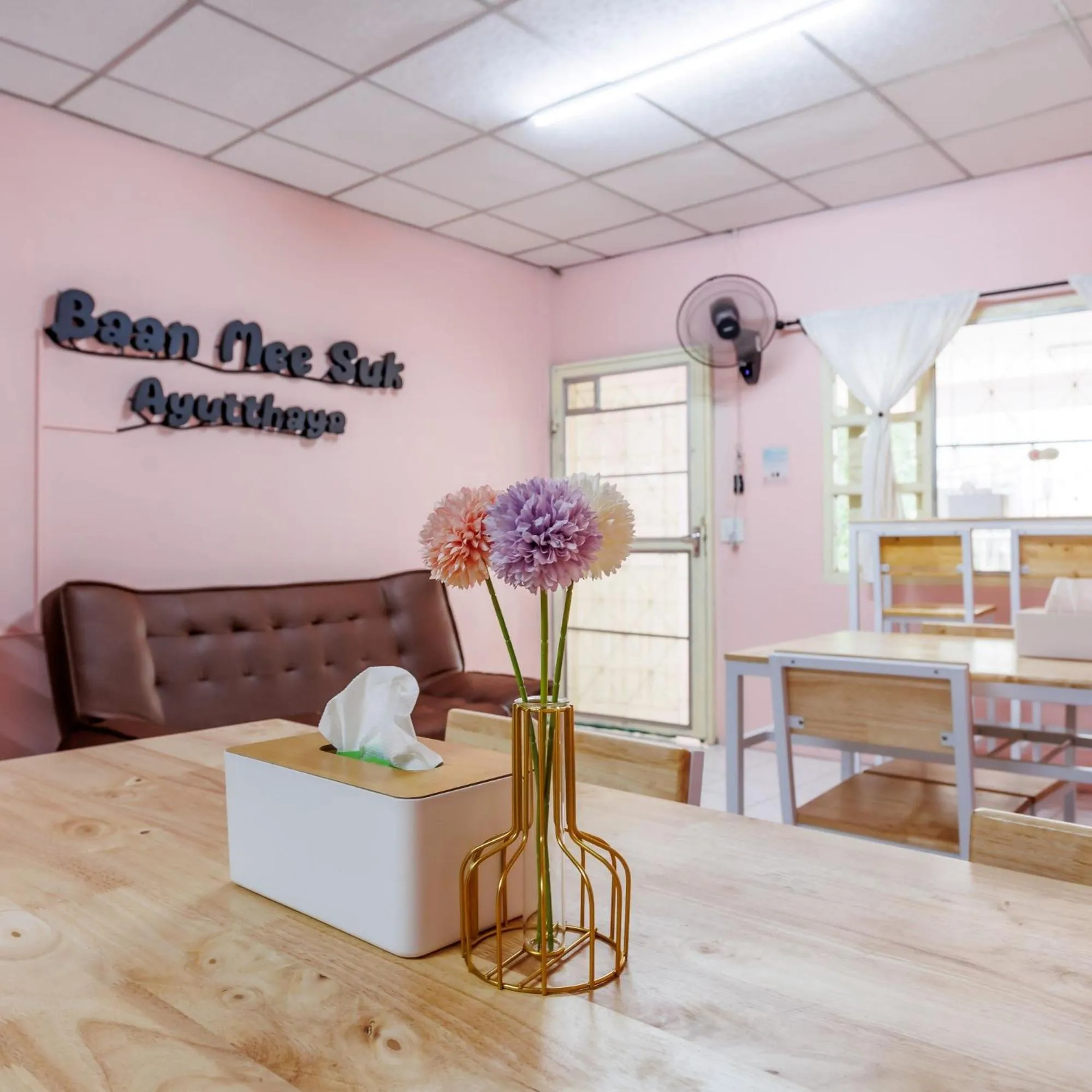 Bed in 6-Bed Mixed Dormitory Room in Baan Mee Suk Ayutthaya