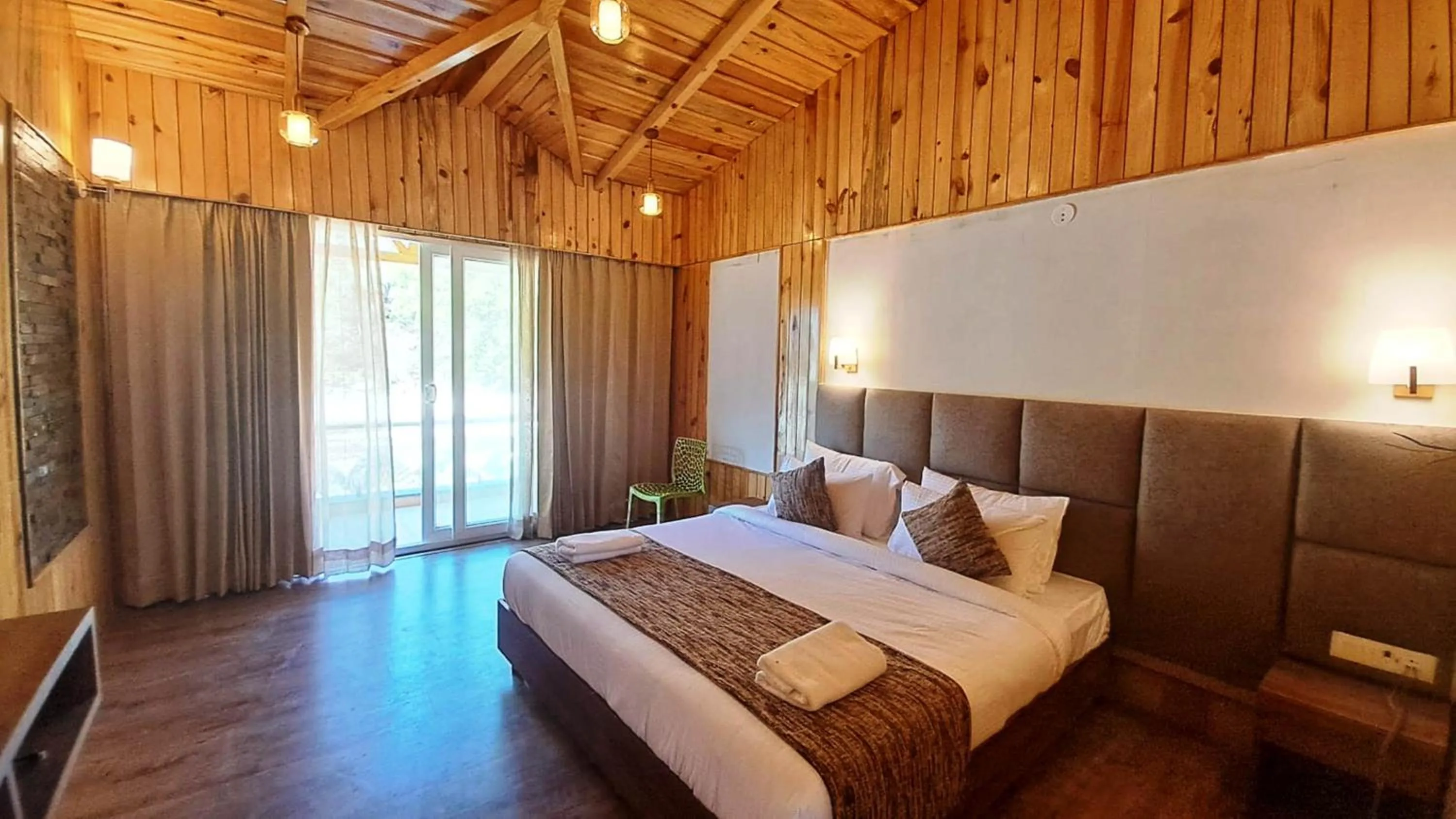 Deluxe King Room - single occupancy in Qcent Woods Resort & Spa, Rishikesh