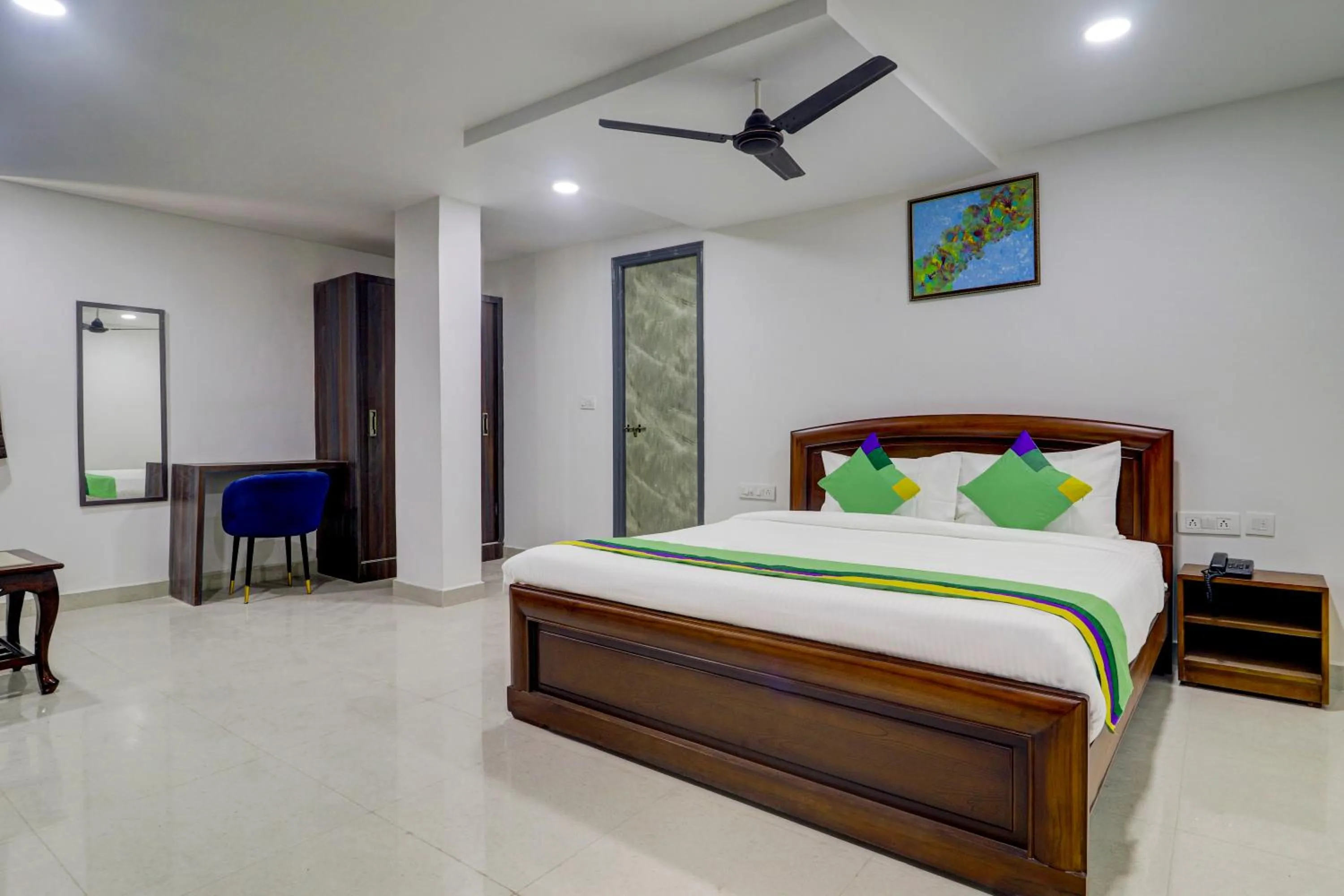 Superior Double Room - single occupancy in Treebo Destination Inn