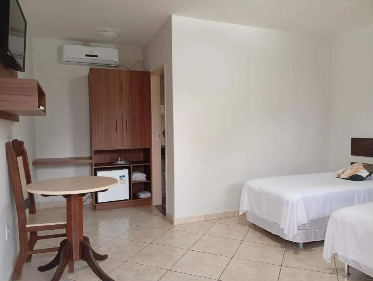 Budget Twin Room - single occupancy in Hotel Pousada das Flores
