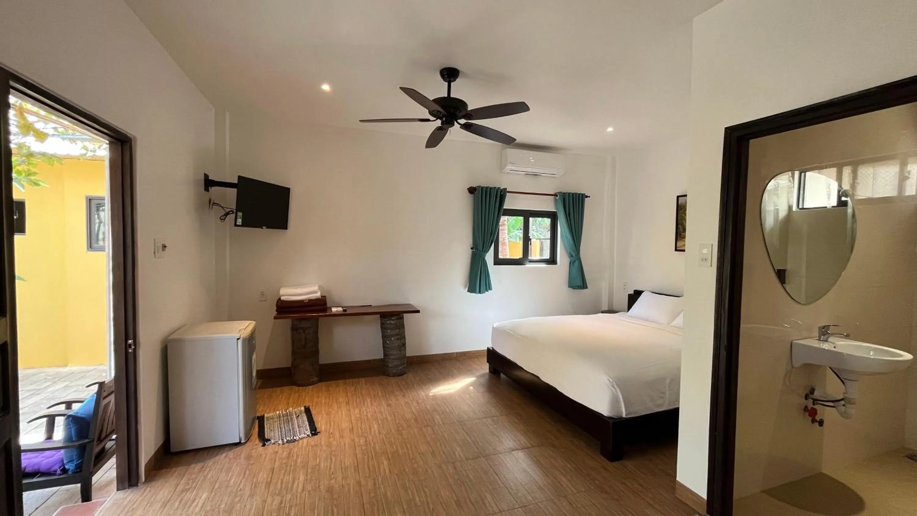 Double Room with Garden View - single occupancy in Mi Nhon Em Hotel Muine