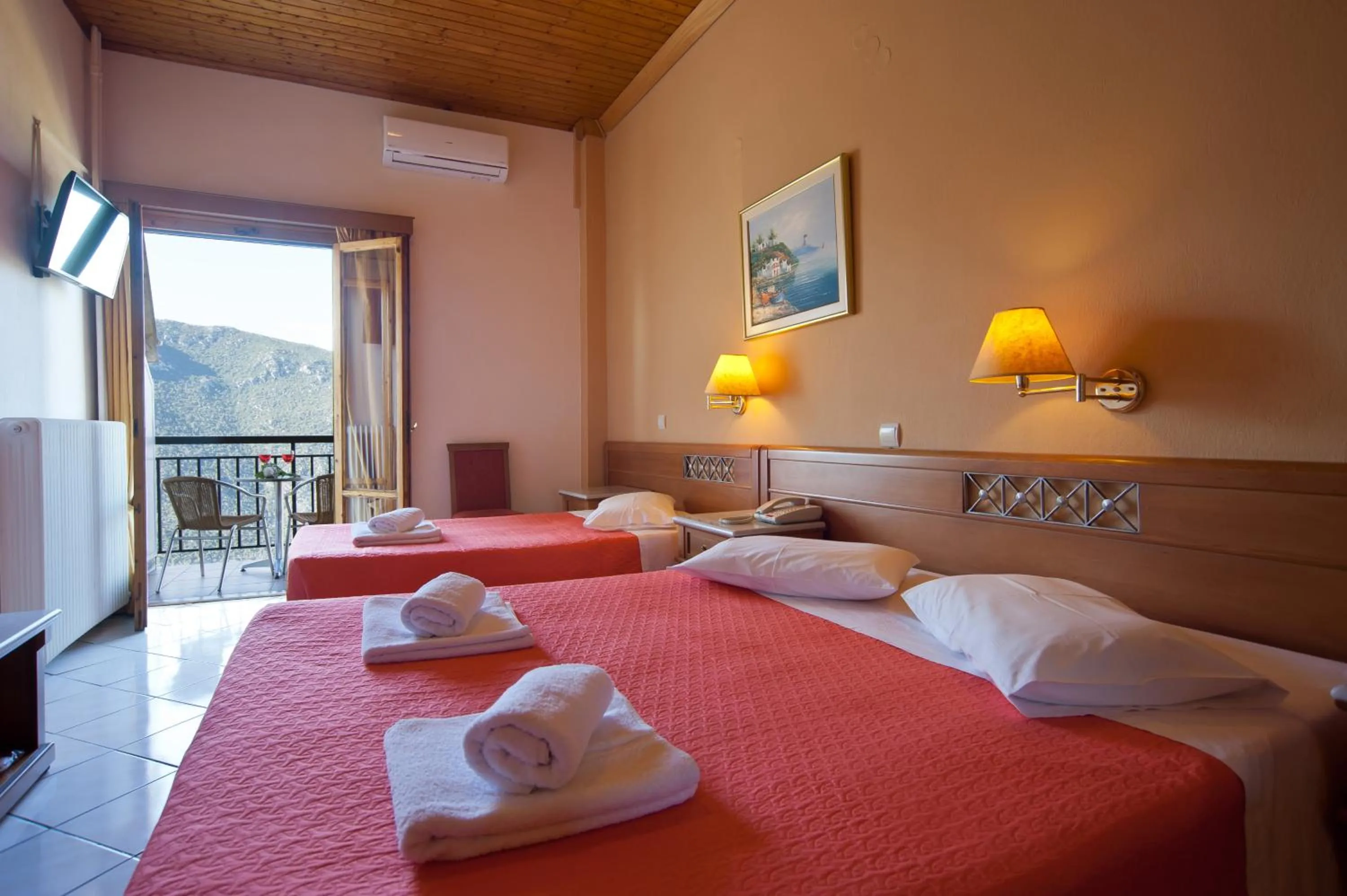 Triple Room with Gorge View in Acropole Delphi City Hotel