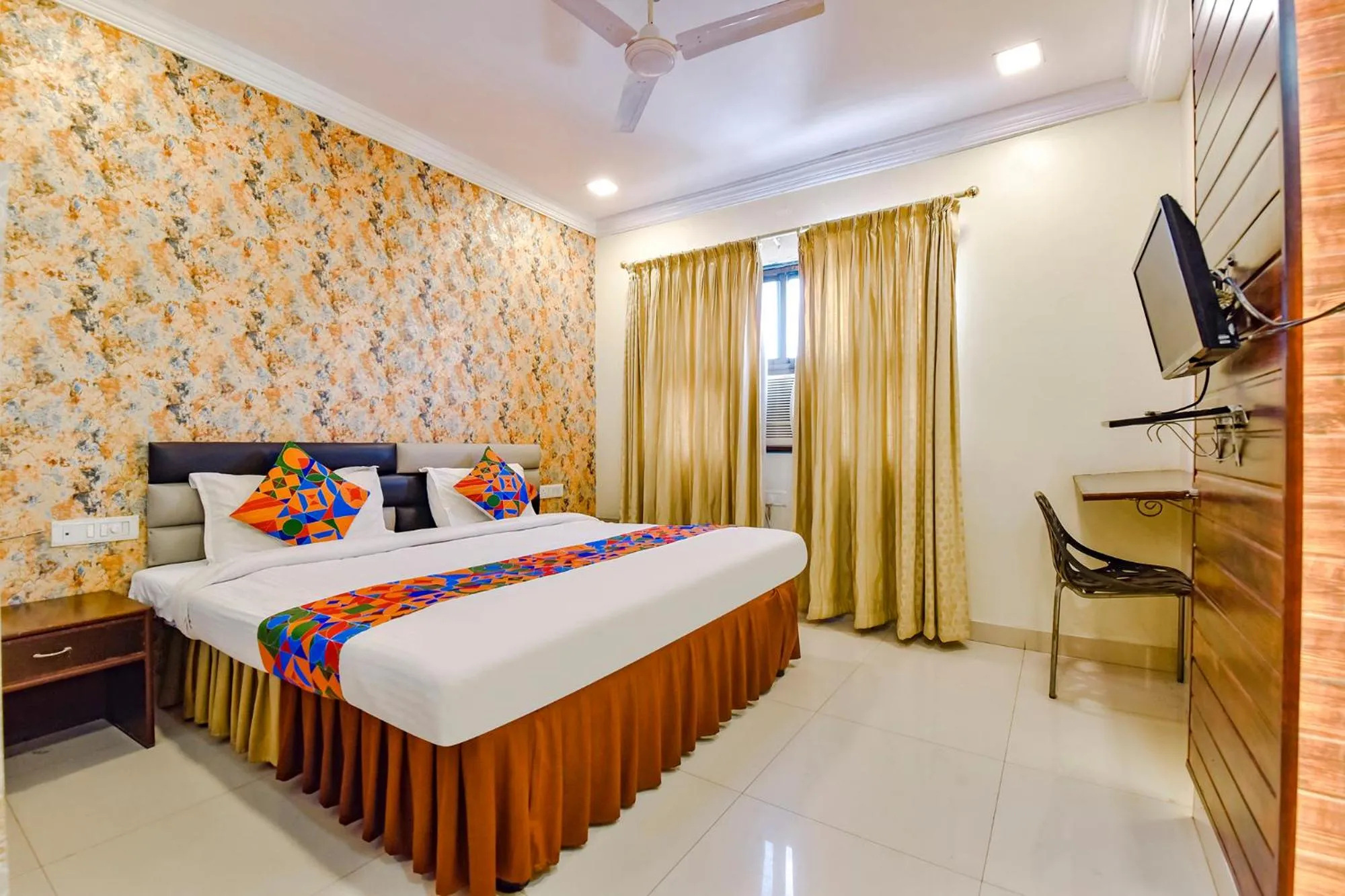 FabExpress Golden Wings