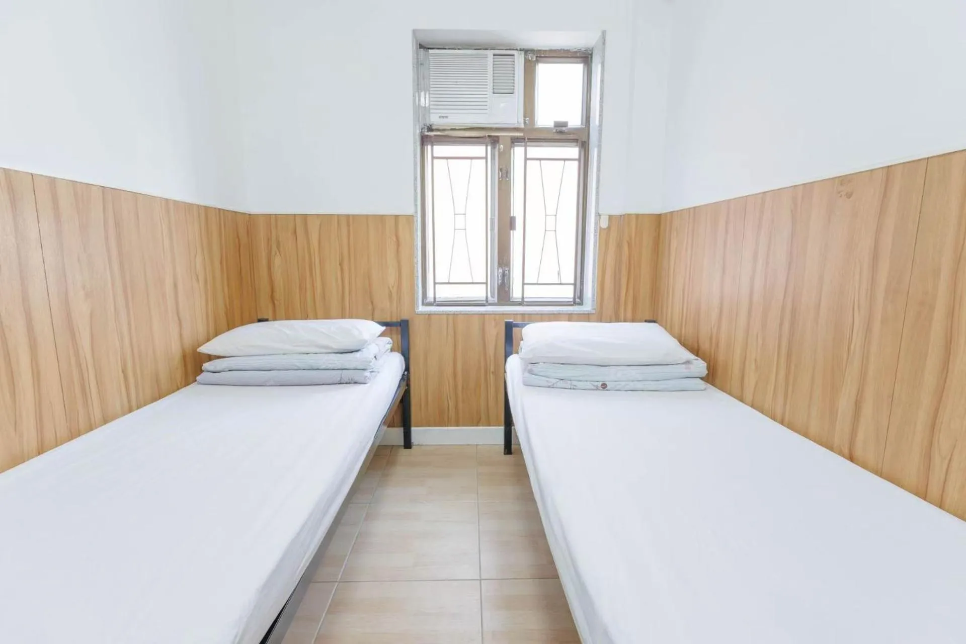 Standard Twin Room in Ah Shan Hostel