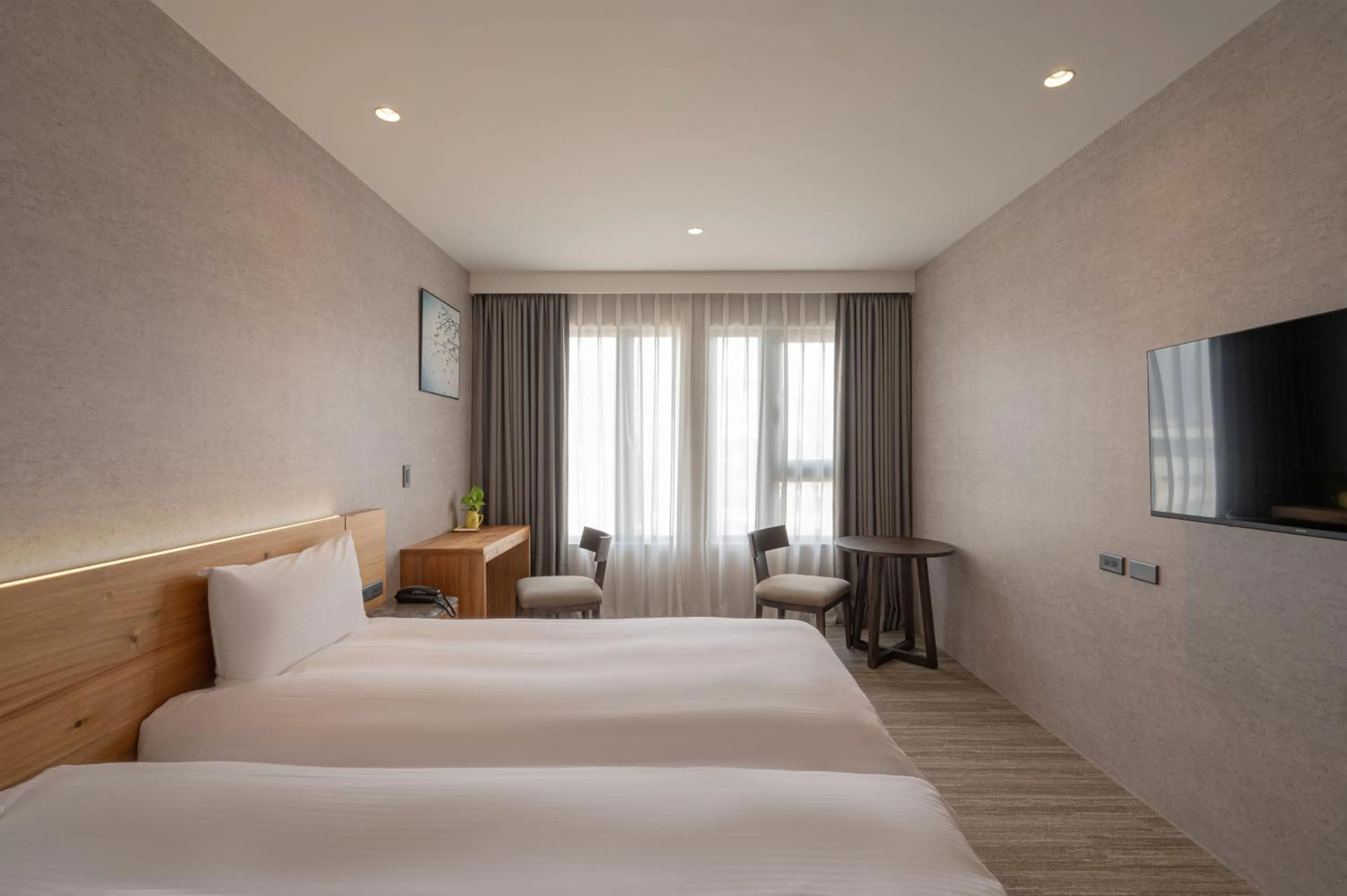 Standard Twin Room in In Joy Hotel