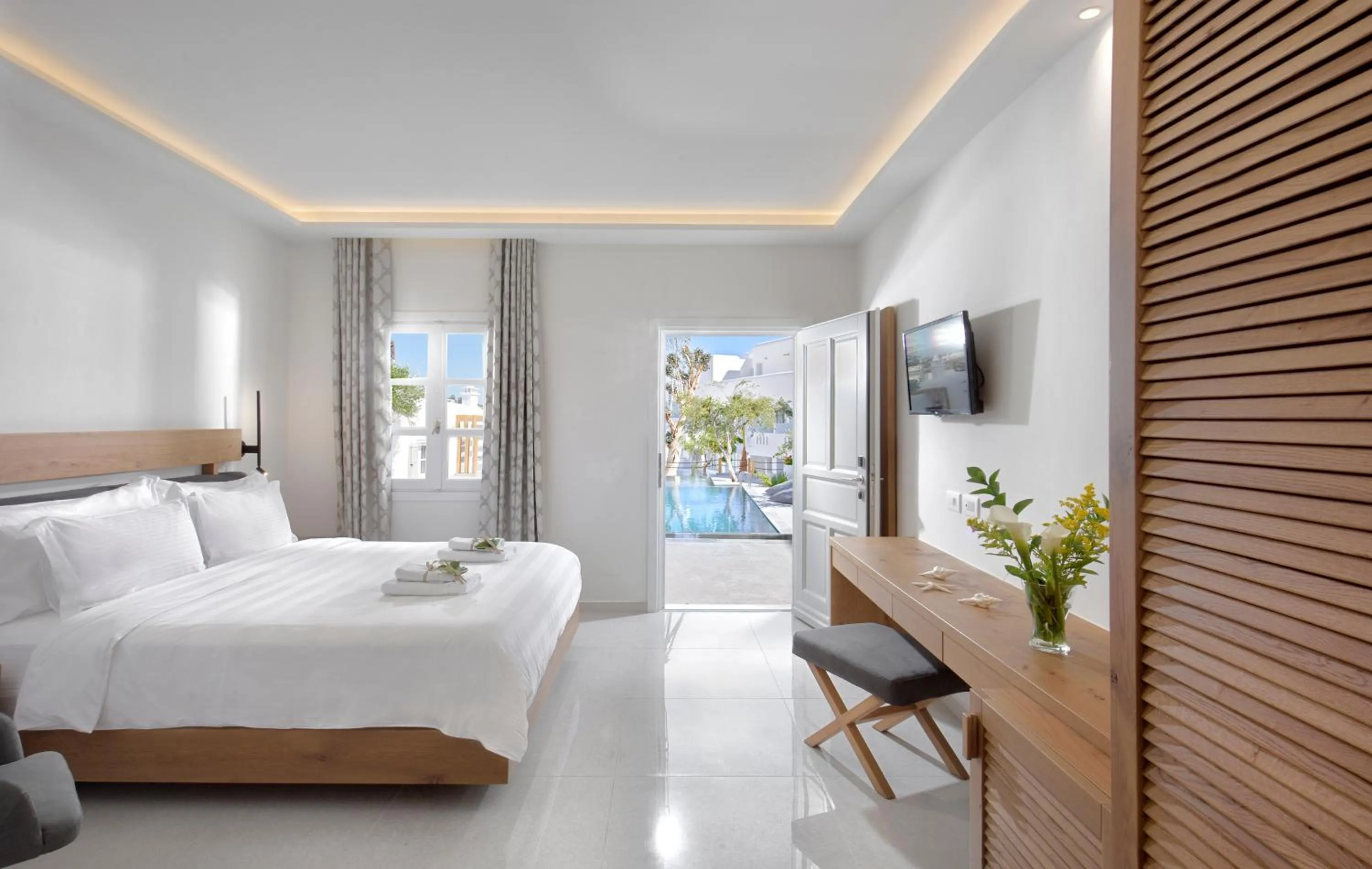 Superior Double Room in Petinos Hotel