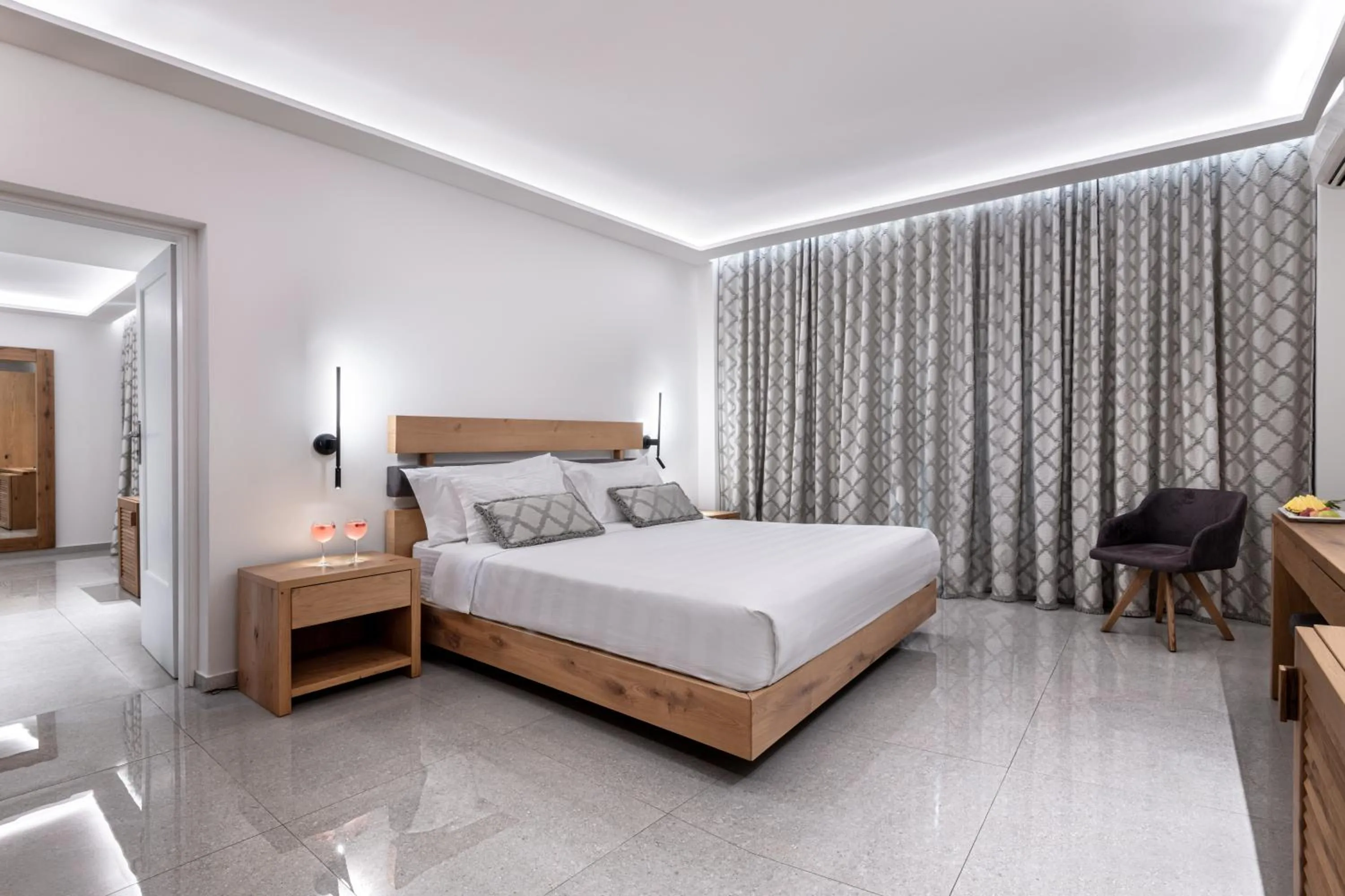 Superior Family Suite in Petinos Hotel