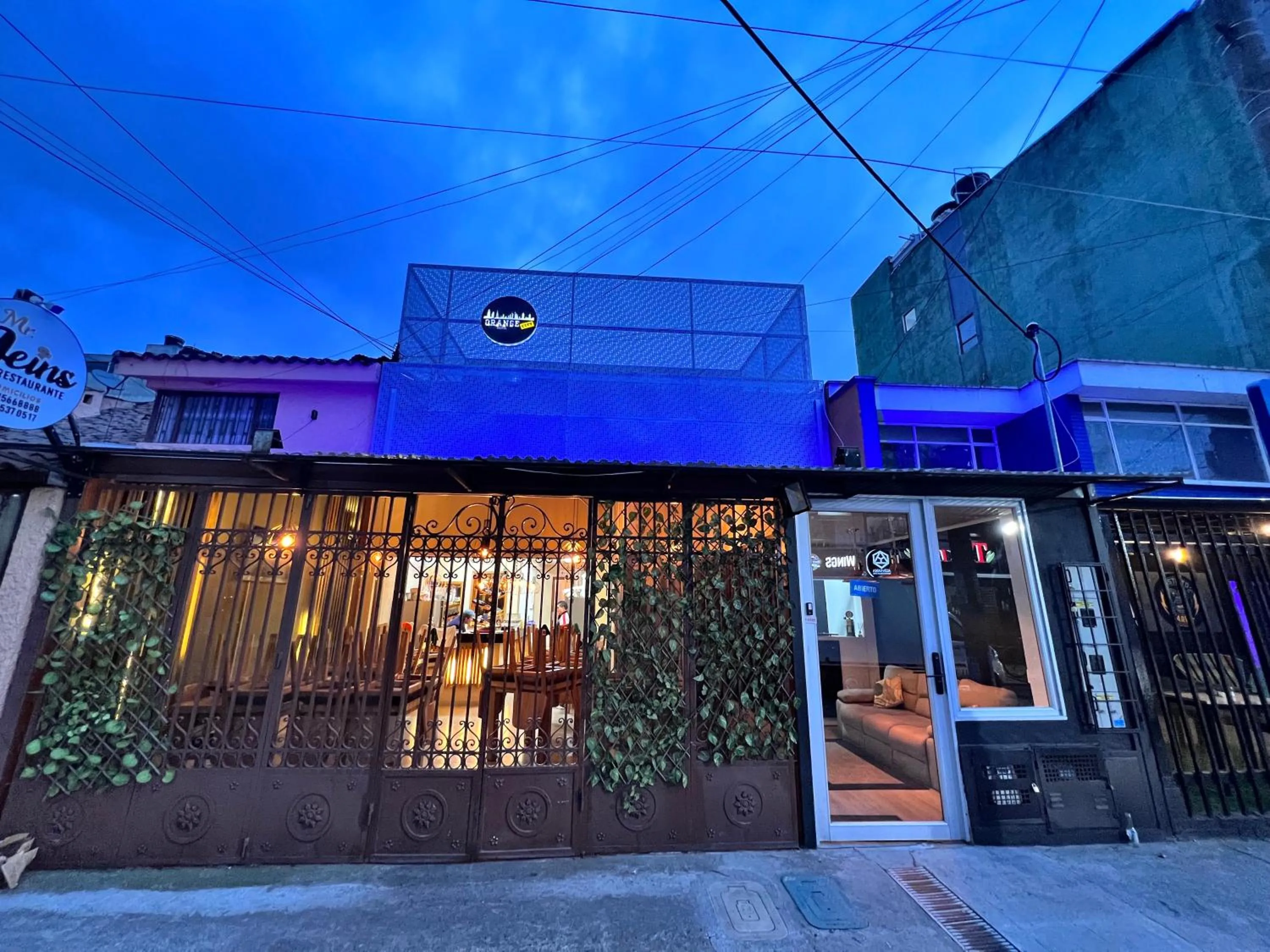 Deluxe Triple Room in AW Hotel Ariston Airport