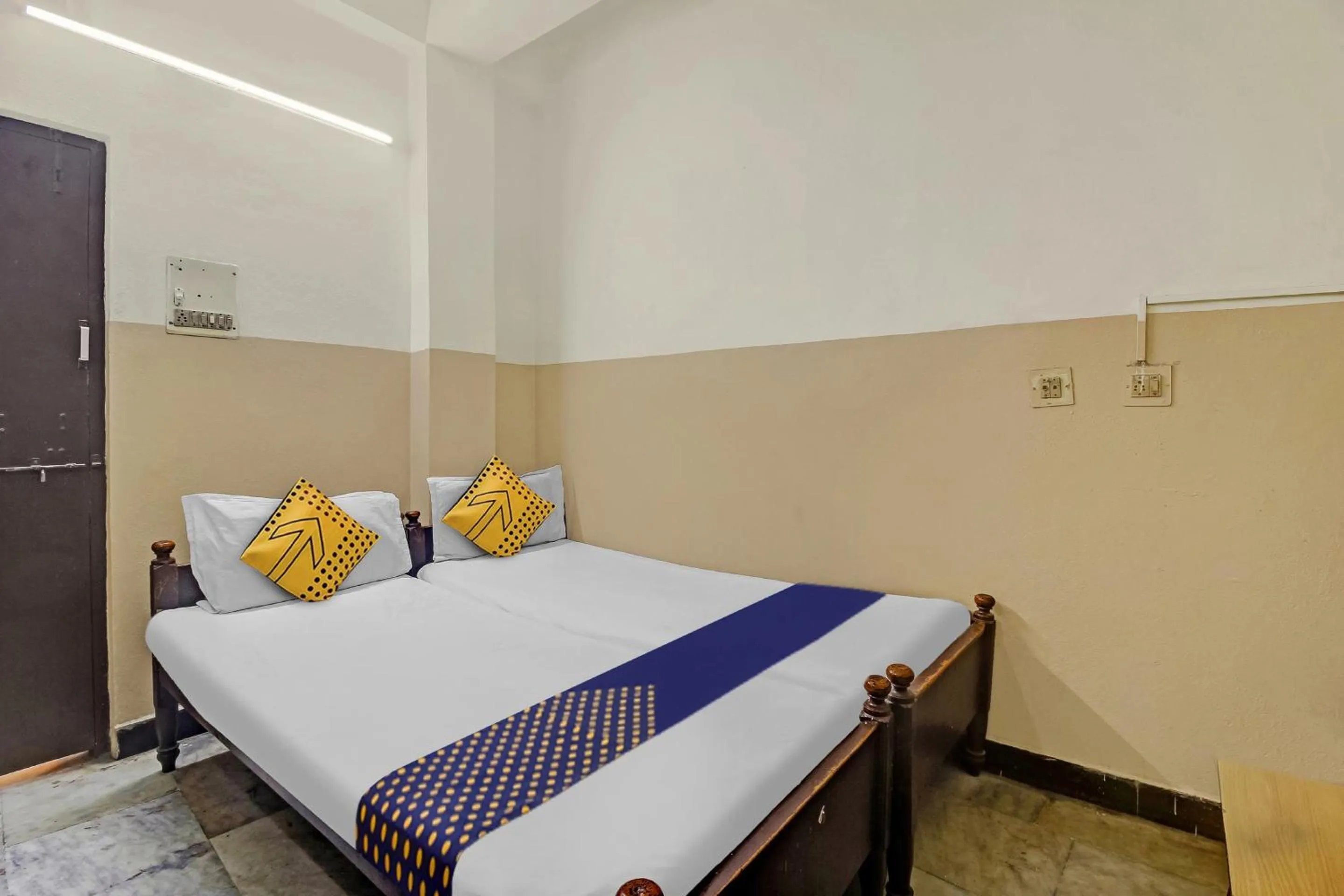 Classic Triple Room - single occupancy in Hotel O Bhavani Rest Rooms