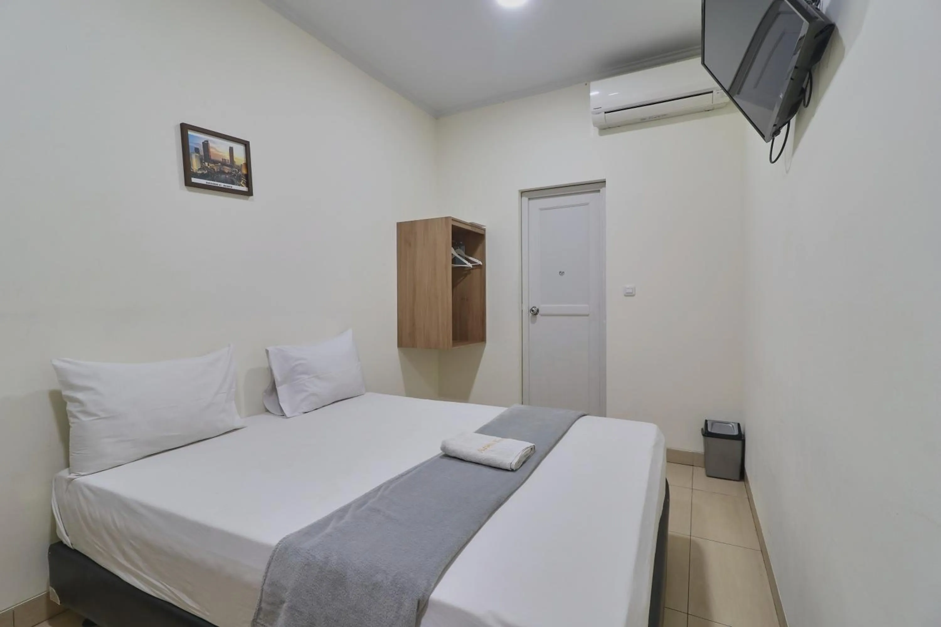 Standard Double Room in Aranis Hotel