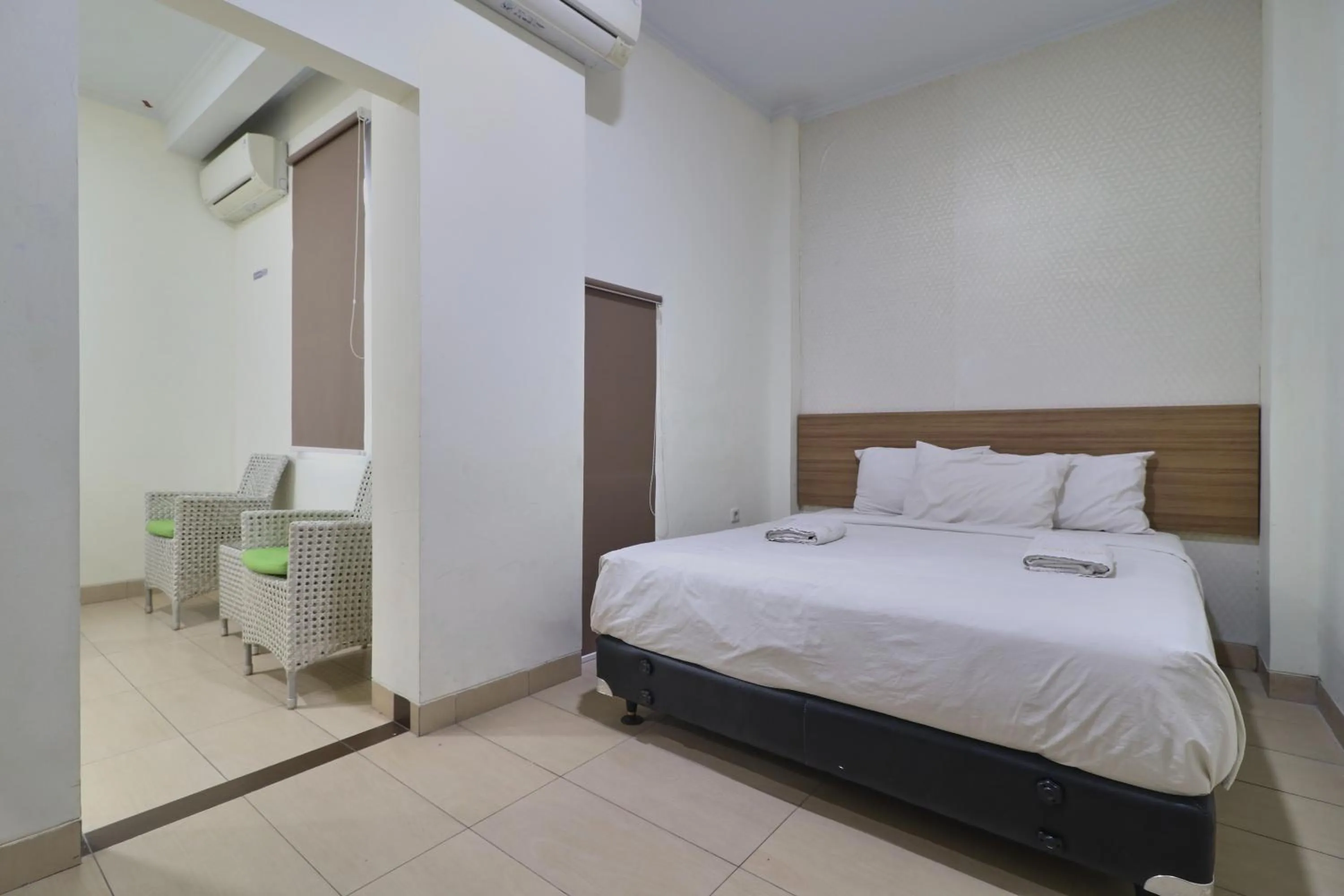 Large Double Room in Aranis Hotel