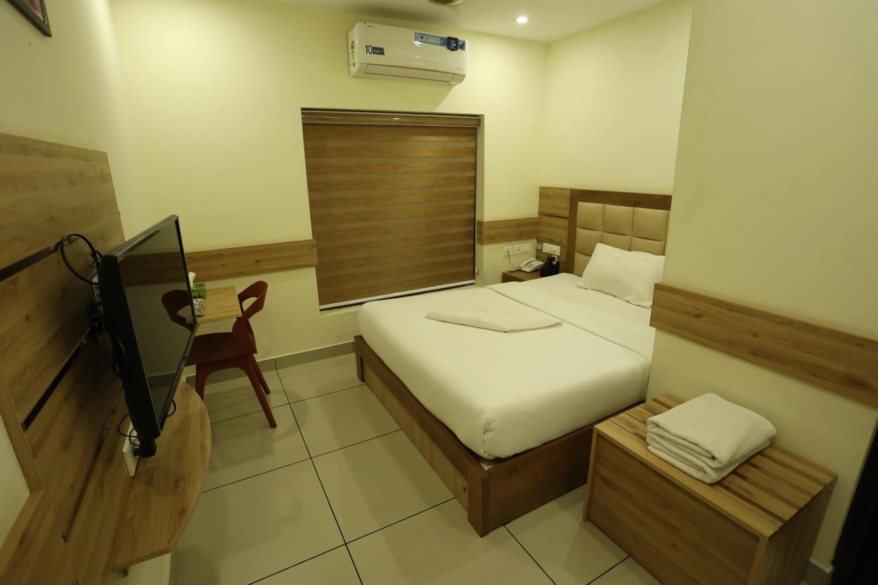 Standard Single Room in Balaji Regency Kanhangad