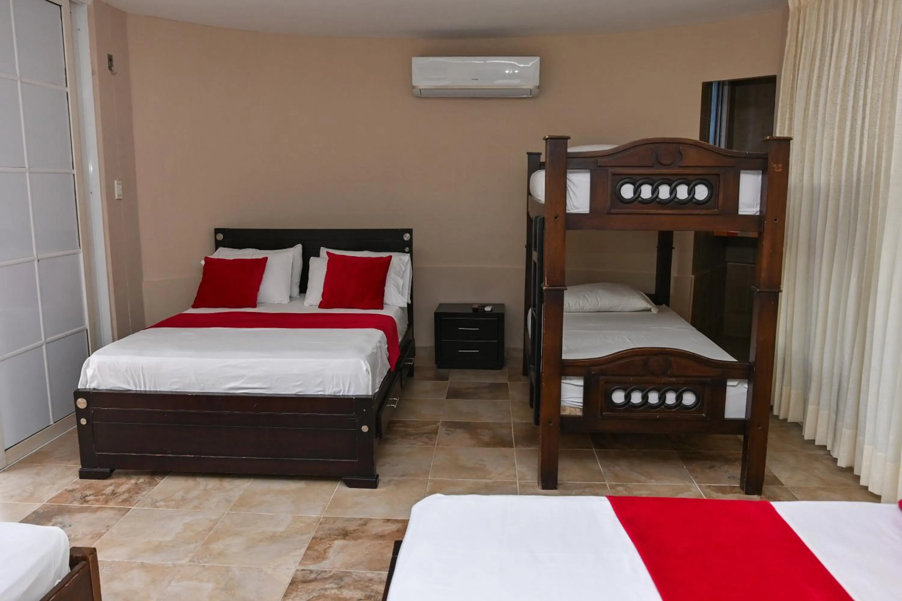 Family Room with Mountain View in Hotel Campestre Villa Ocha