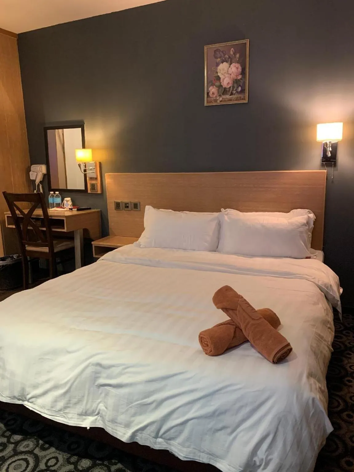 Standard Queen Room in The Room Hotel