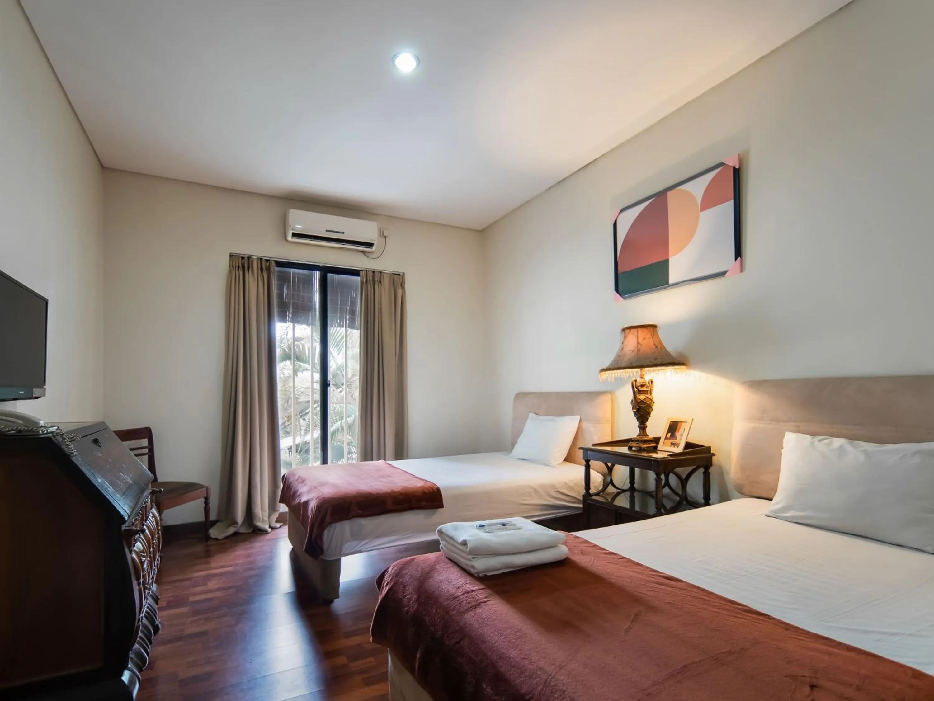 Deluxe Twin Room in Cove Arimbi