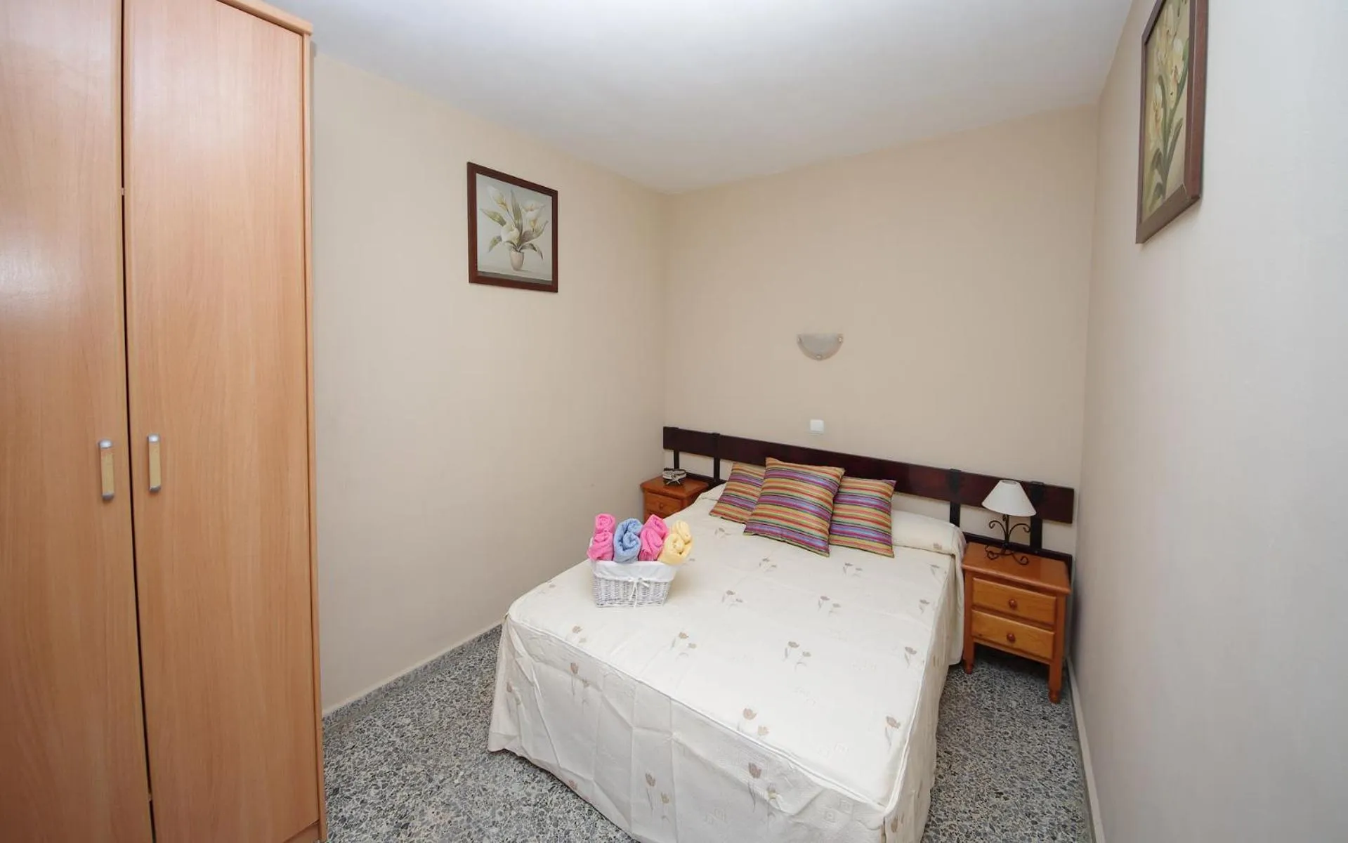 Double Room with Private Bathroom - single occupancy - 1 Double bed in Pensión Aduar
