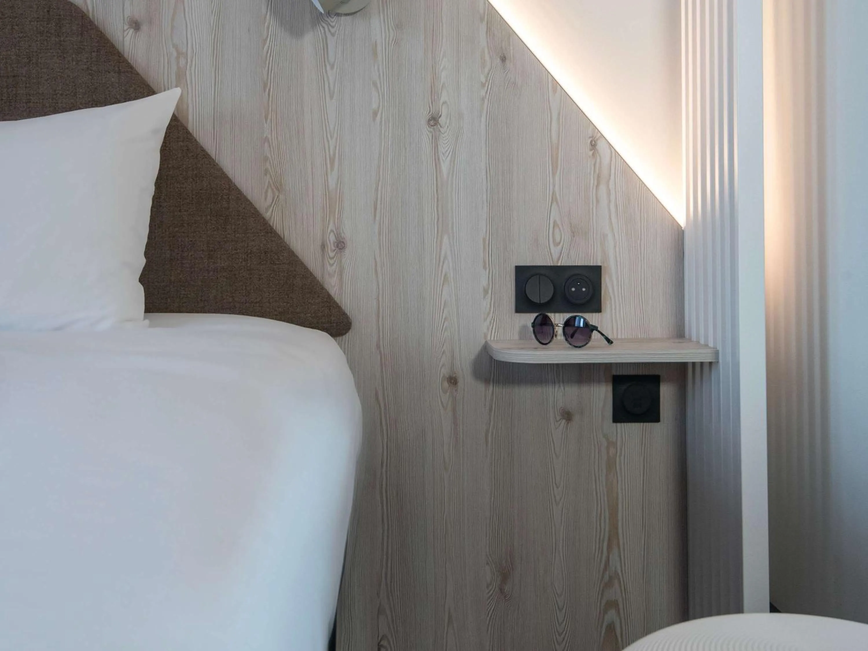 Premium Room with Sea View and Balcony in ibis Styles Porto Vecchio