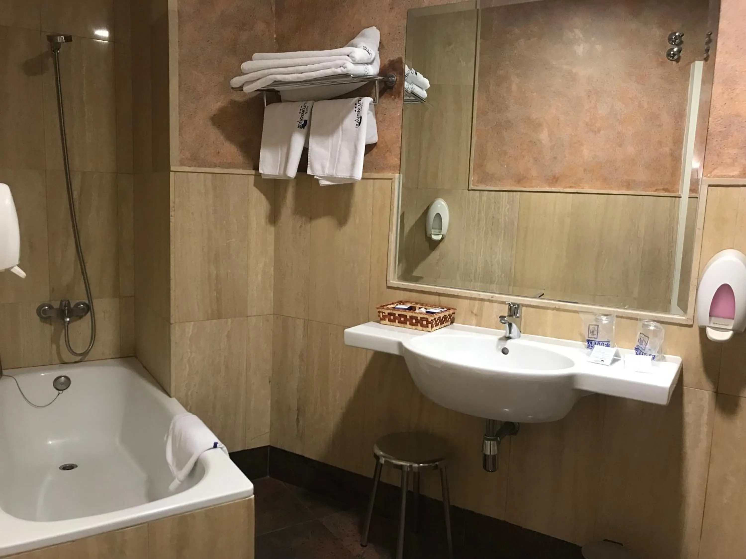 Double Room in Hotel Alfonso VIII De Cuenca