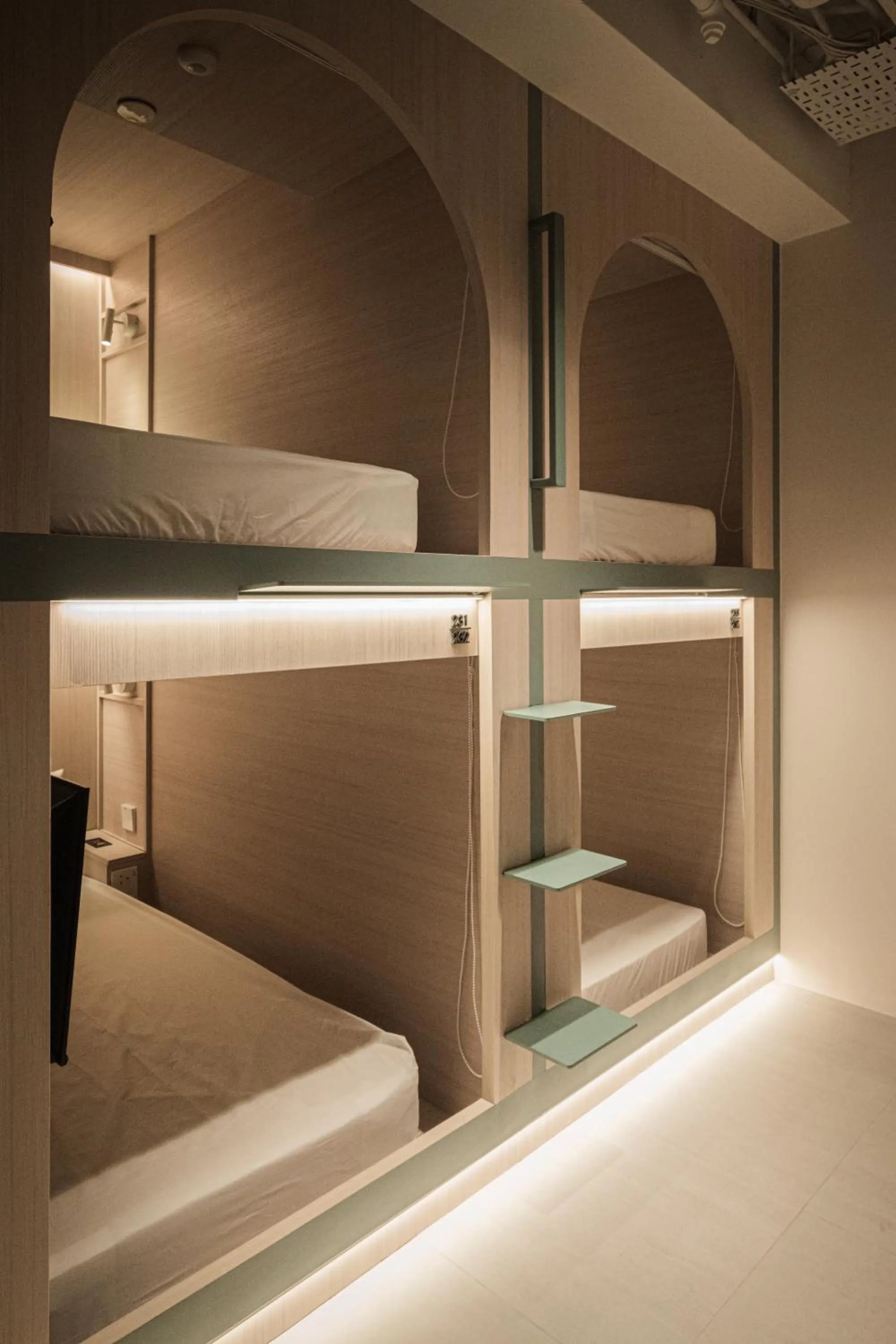 Deluxe Family Room in Jyu Capsule Hotel