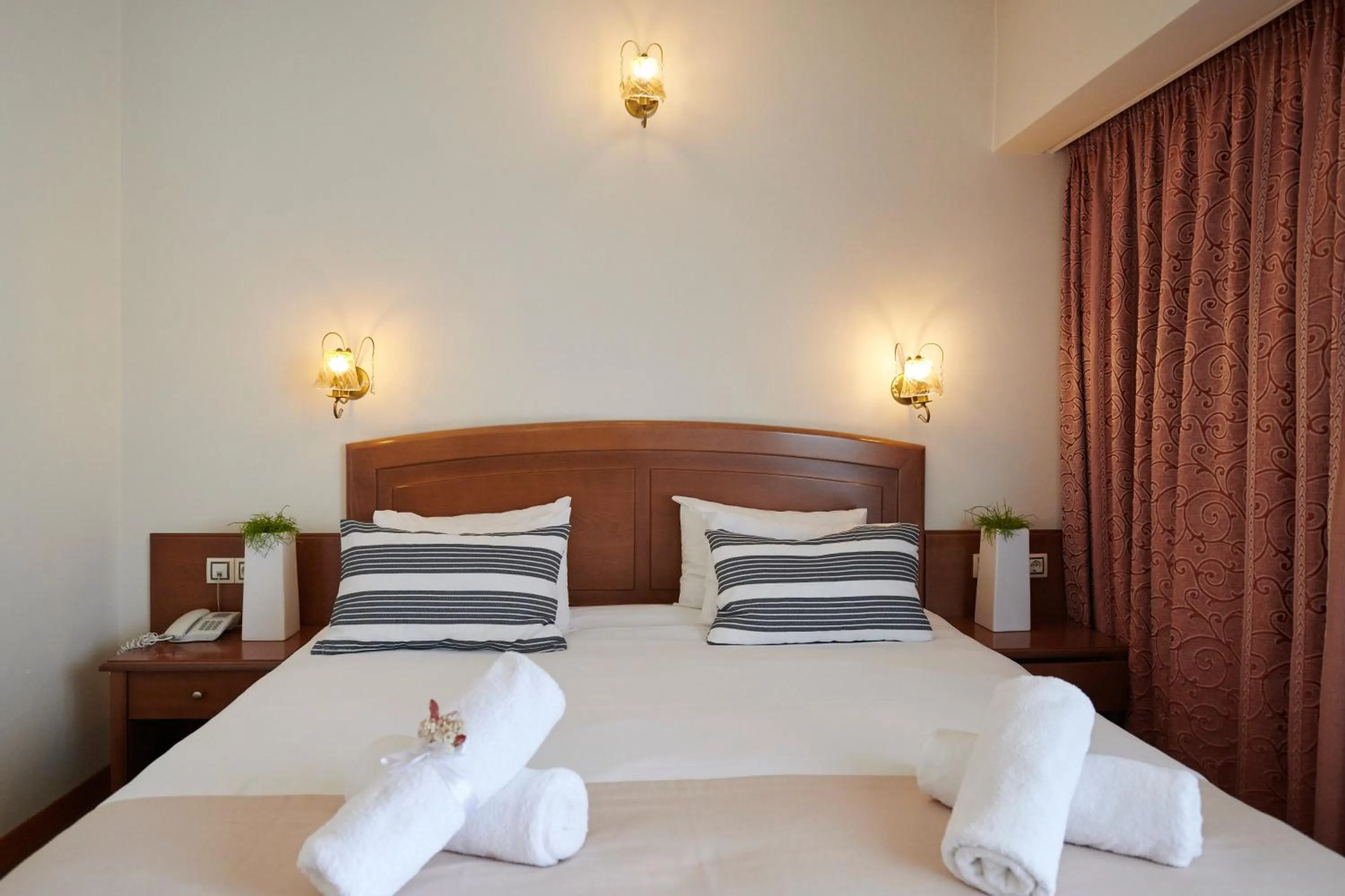 Single Room in Crystal City Hotel