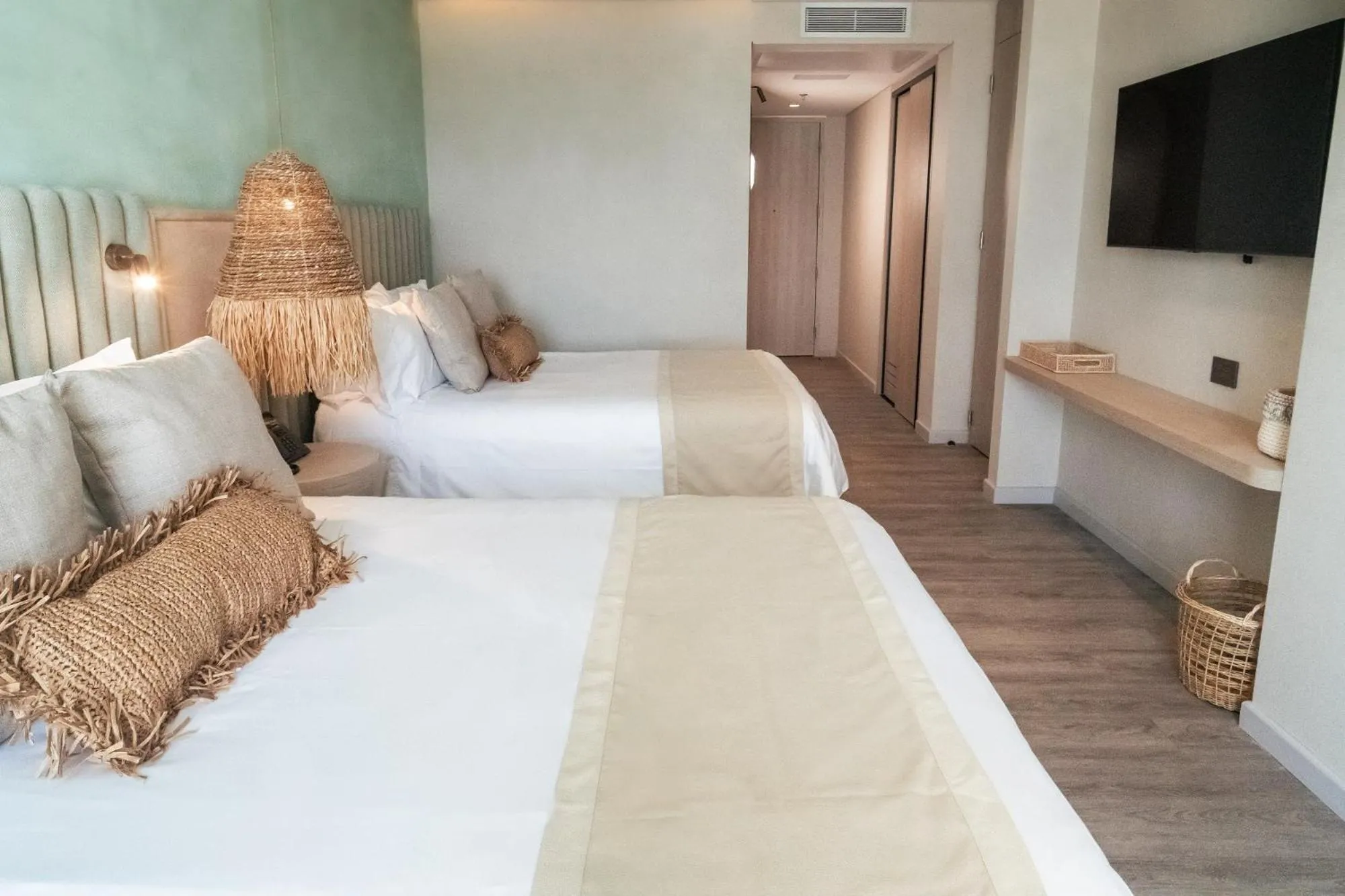 Standard Twin Room in Nattivo Collection Hotel