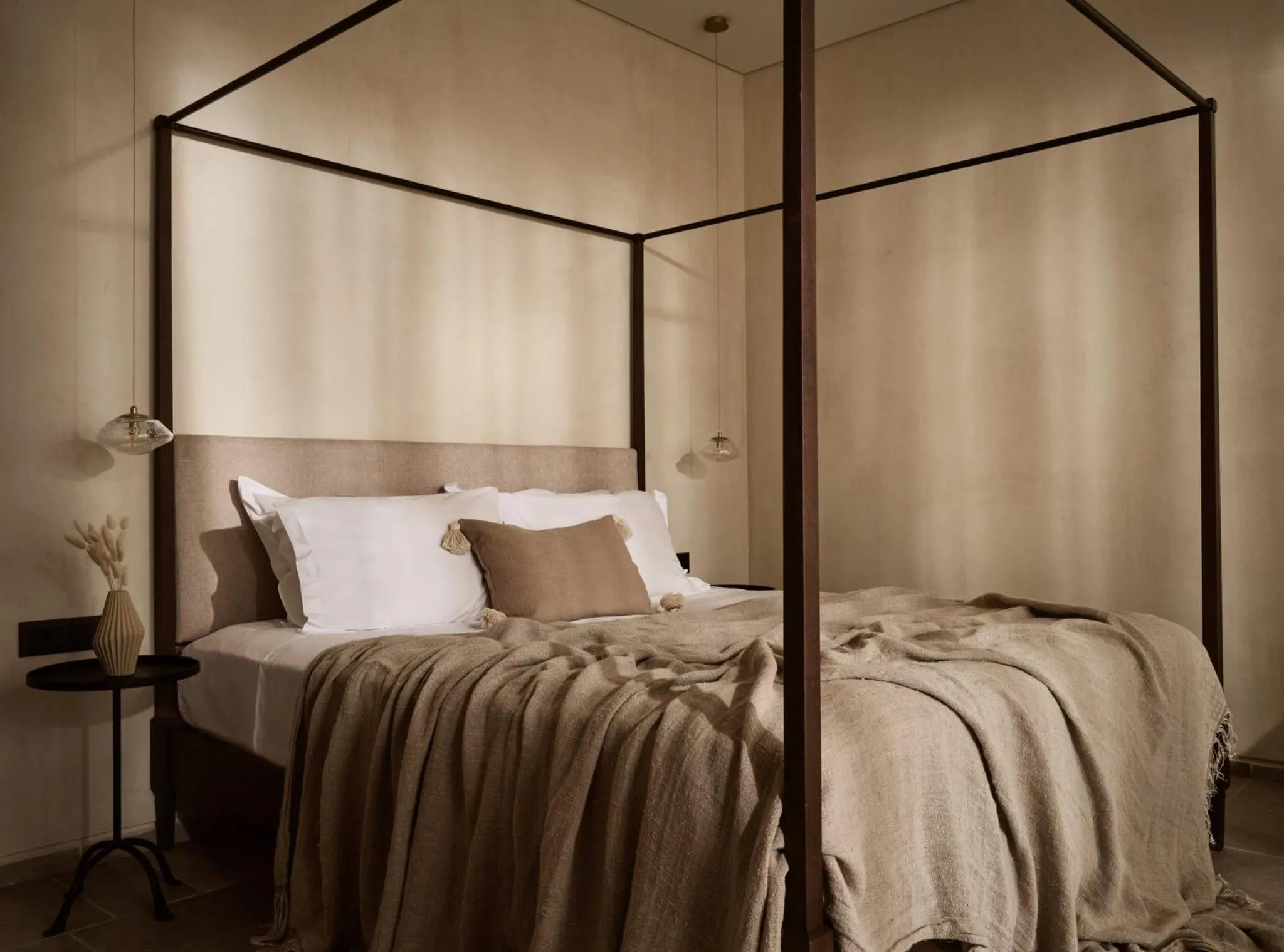 Suite with Private Pool in Pierros Verde