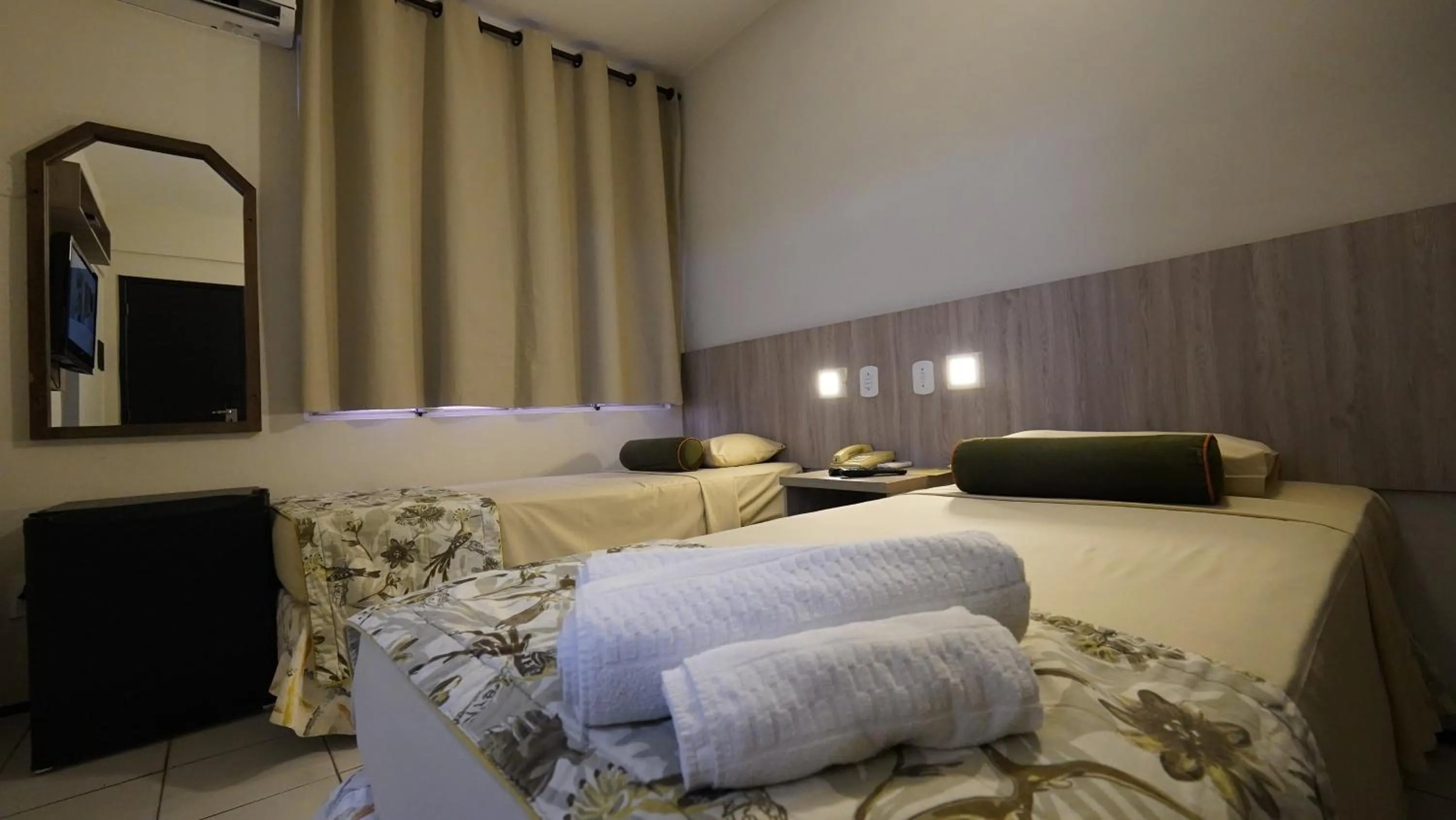 Standard Twin Room in Abbeville Hotel Torre I - Torre II