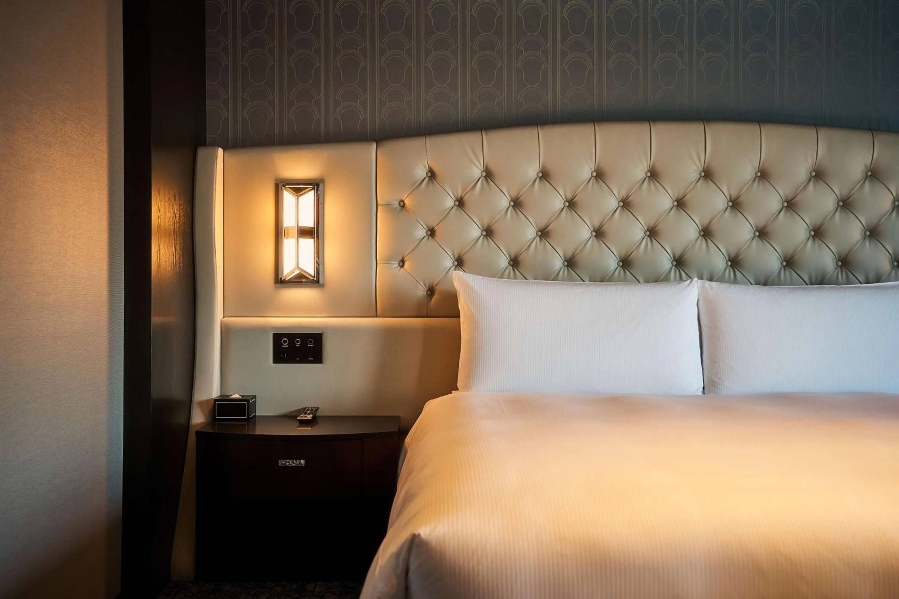 Executive King Suite in Hilton Yokohama