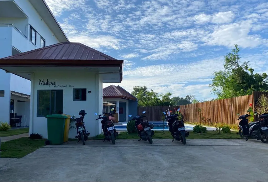 Two-Bedroom Apartment in Malipaj Apartments