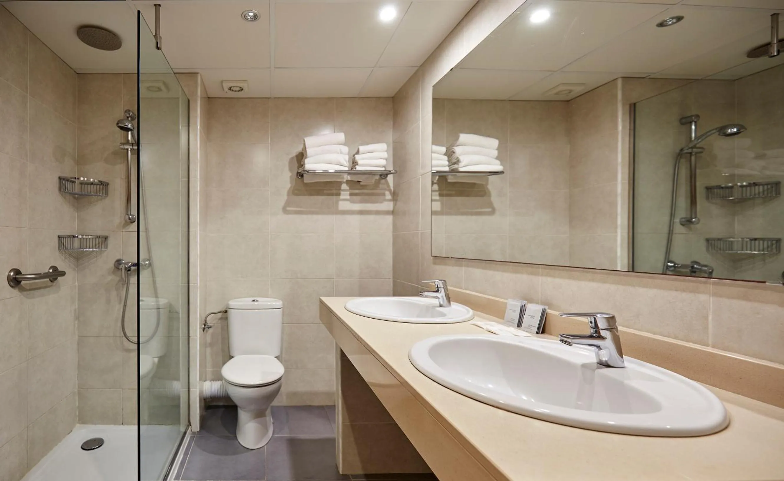 Quadruple Room in Hotel Samba