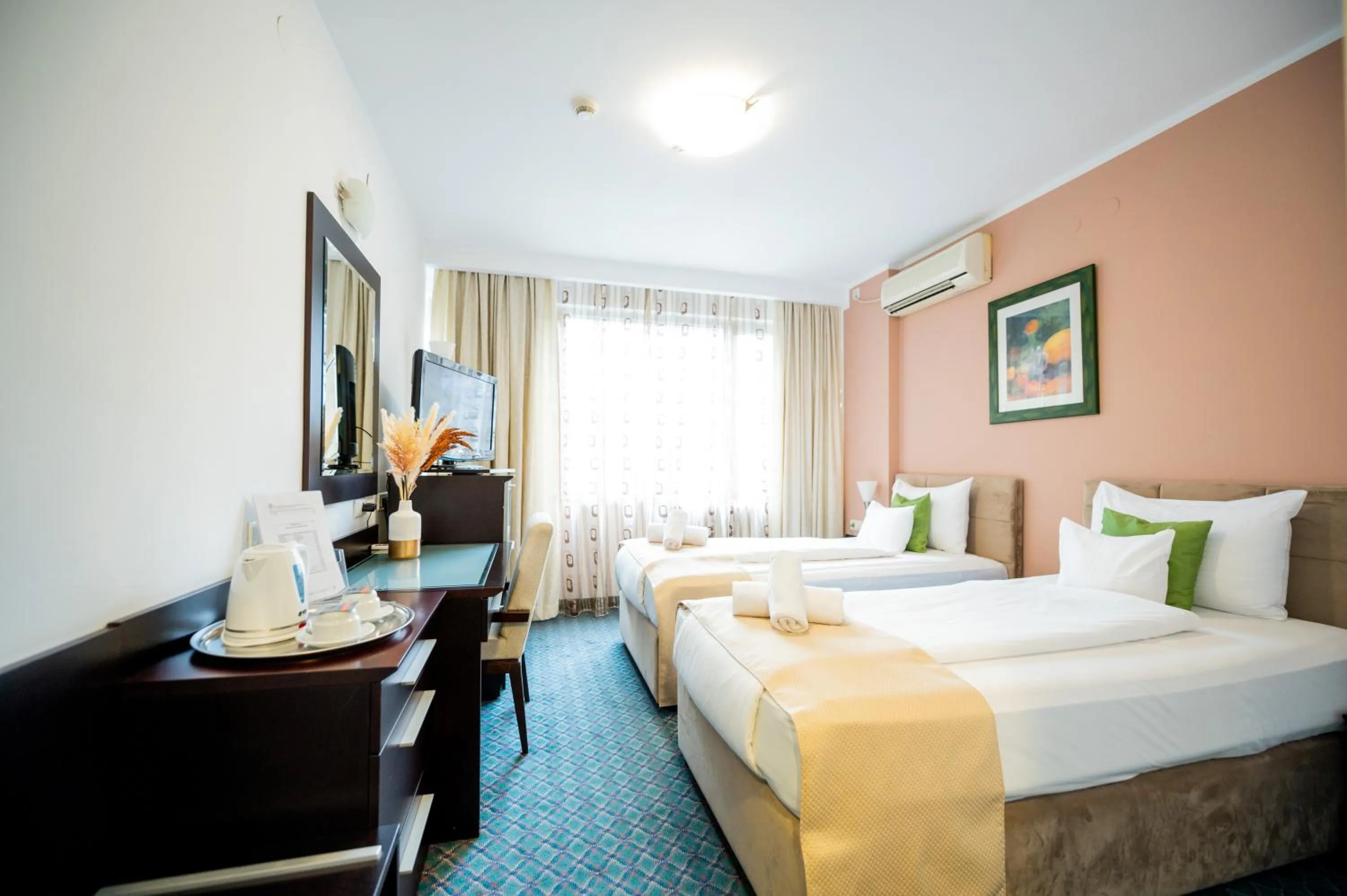 Standard Twin Room with Free Parking in Hotel Sumadija