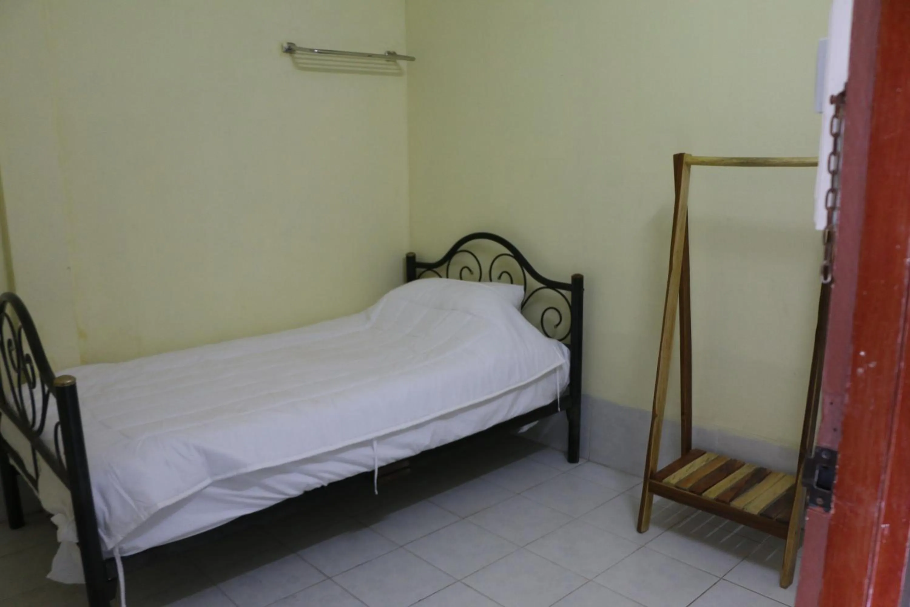 Single Room with Shared Bathroom - single occupancy in Rainbow Hotel Vientiane