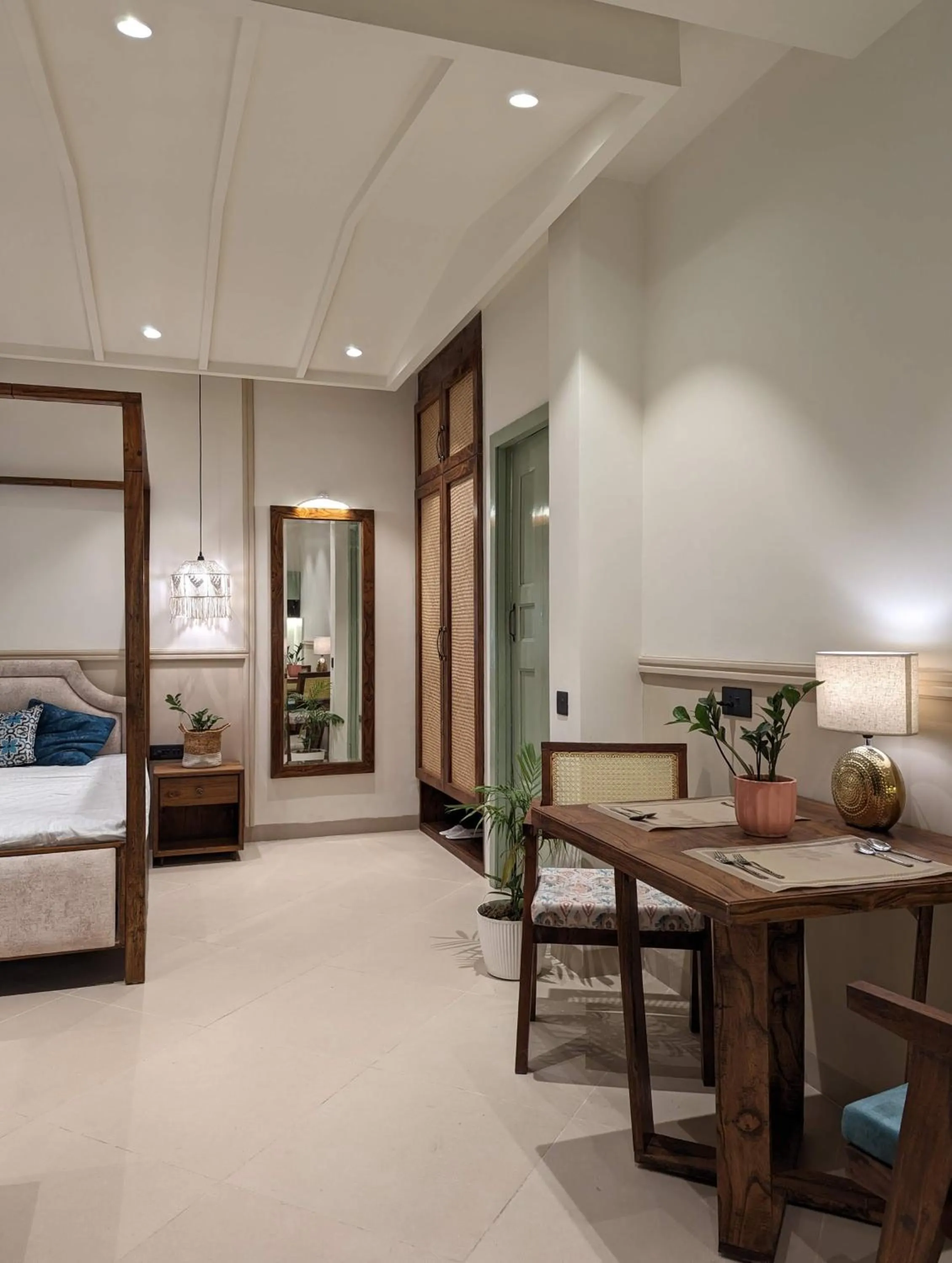 Superior King Room in Cape House