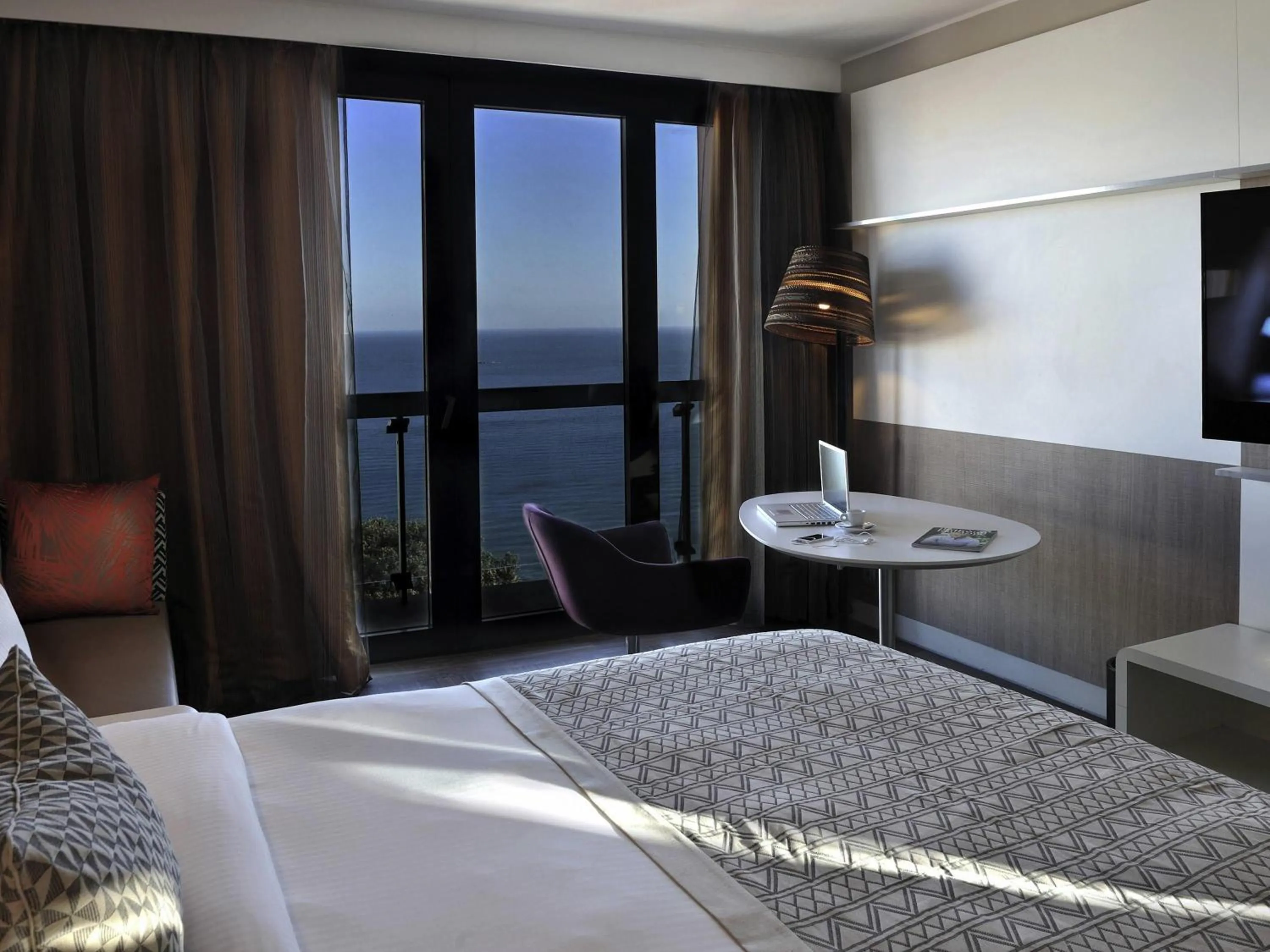 Superior King Room with Sea View in Pullman Dakar Teranga