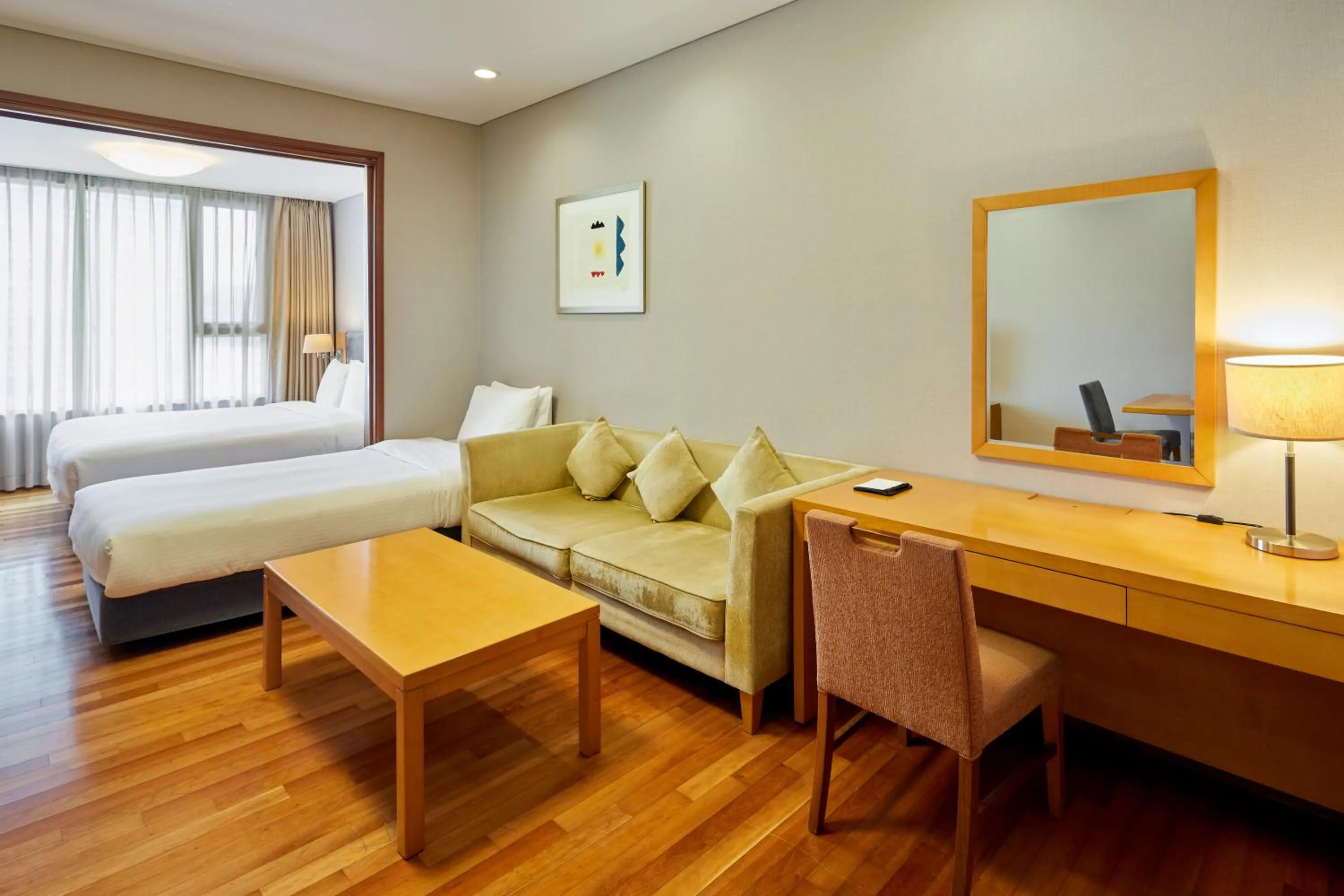 Deluxe One-Bedroom Suite in Somerset Palace Seoul