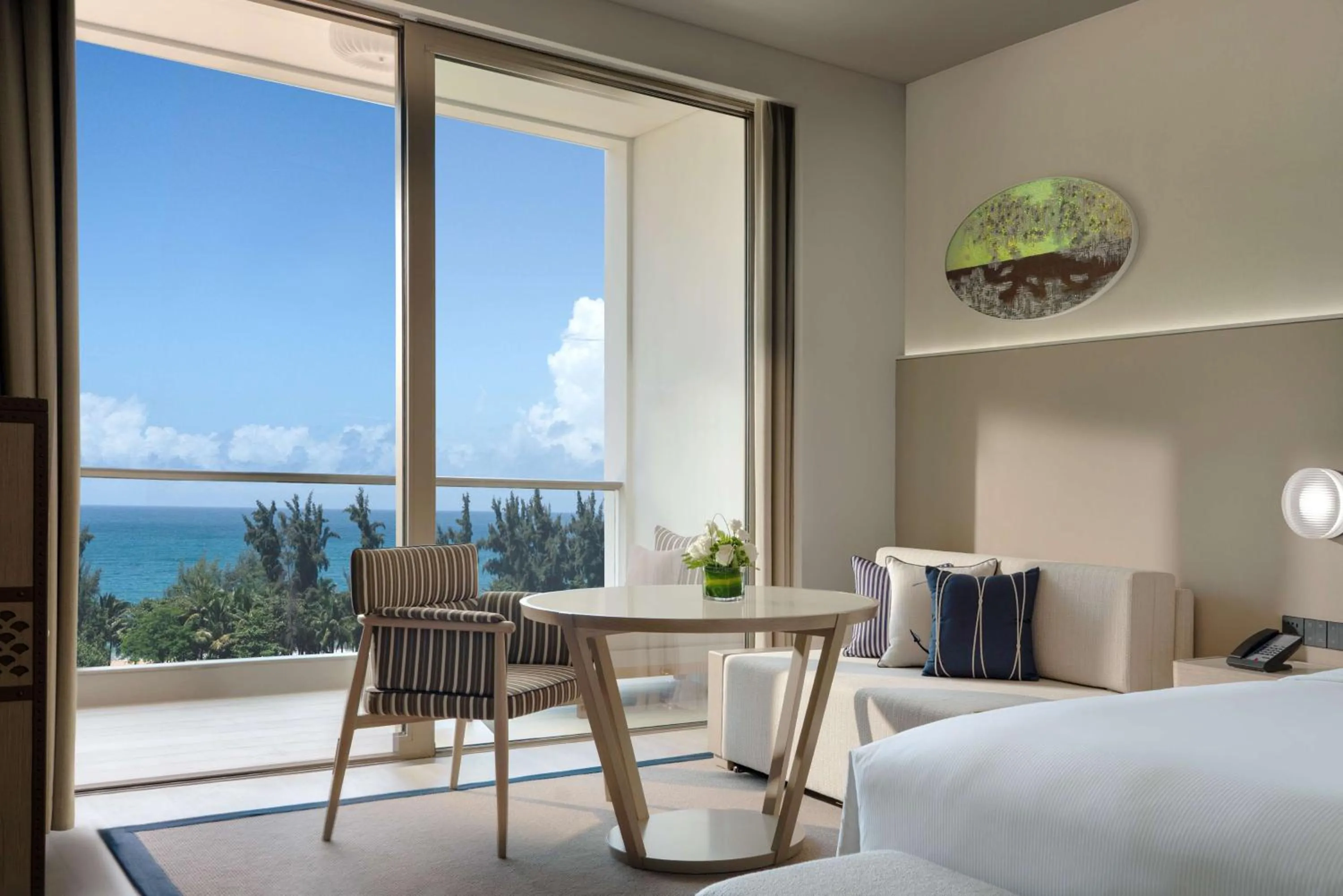 King Guest Room in The Mermoon Resort Hainan Tufu Bay, Tapestry By Hilton