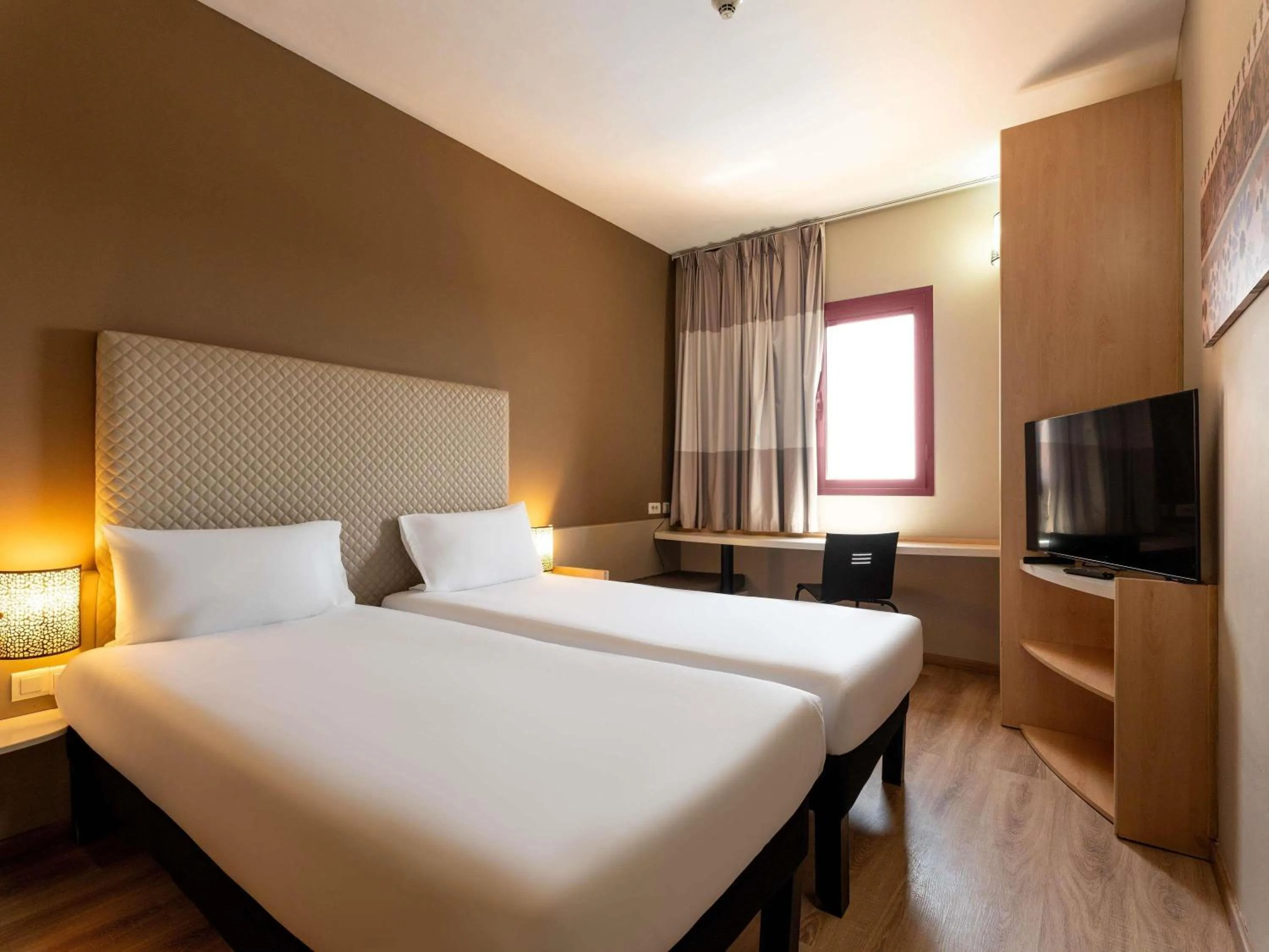 Standard Twin Room with Mountain View in Ibis Ouarzazate Centre