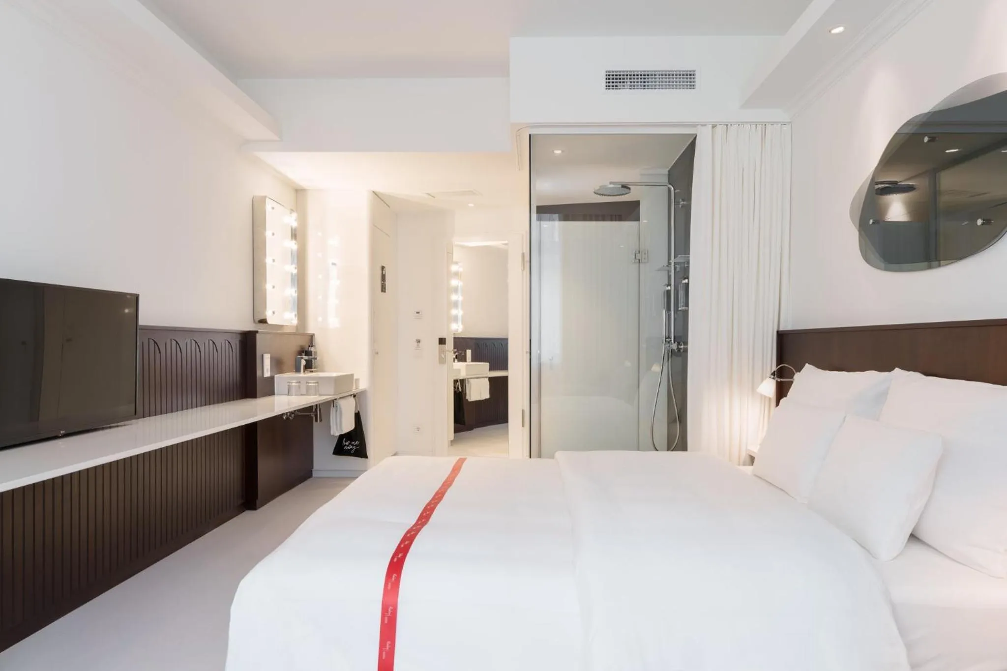 Lovely Room in Ruby Hanna Hotel Stuttgart