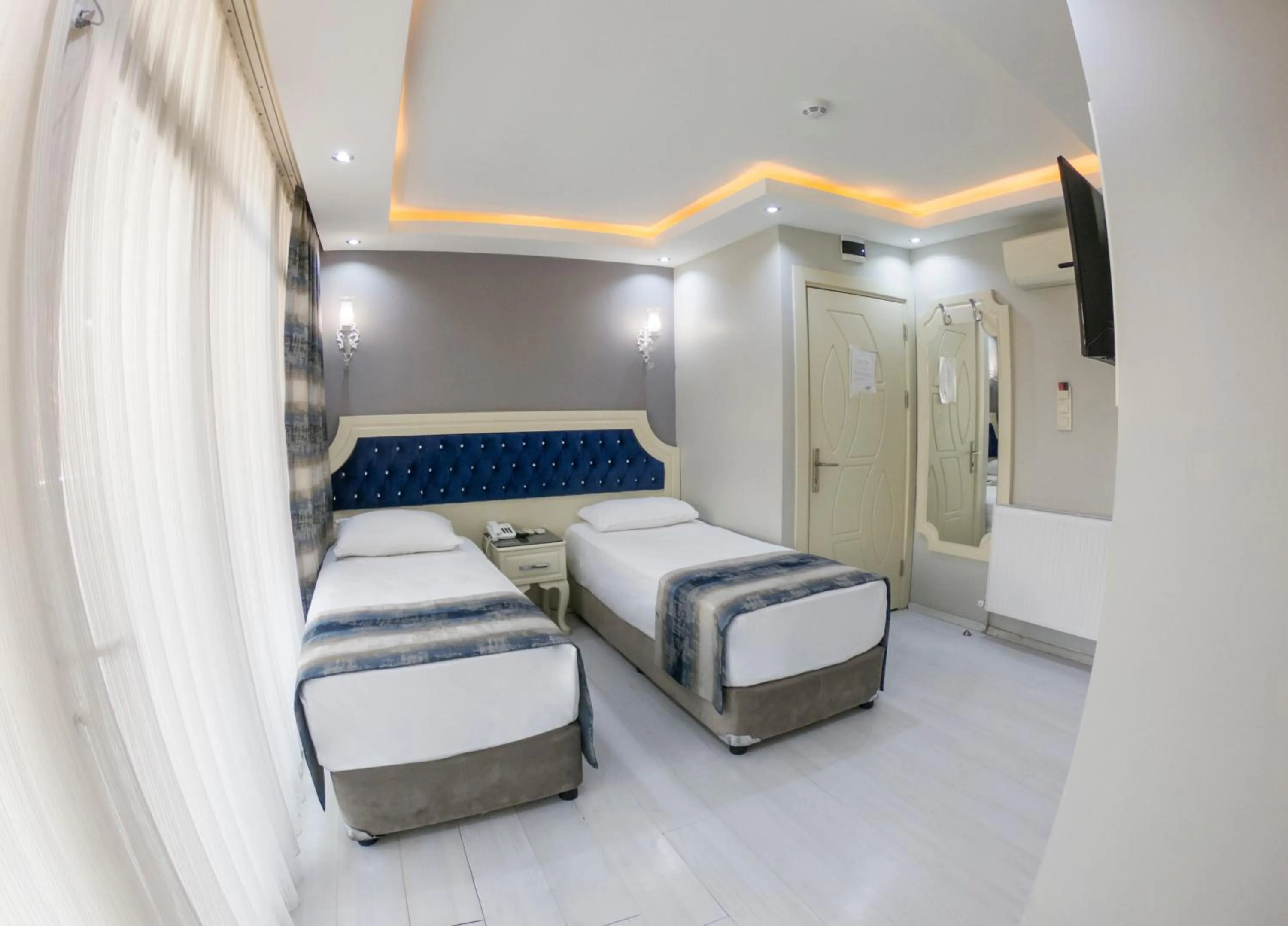 Double or Twin Room with Terrace in Crowned Plus Hotel